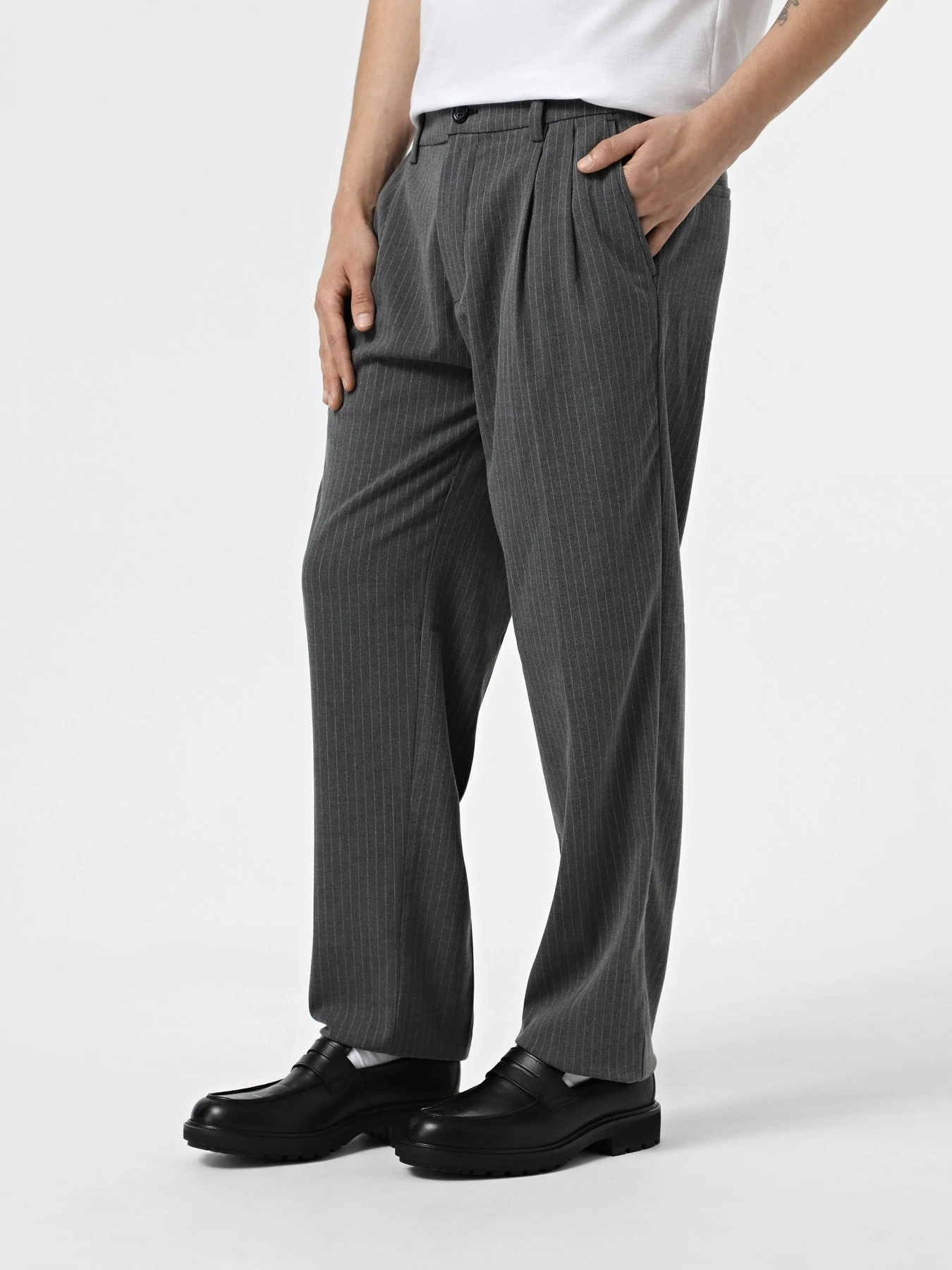 Брюки JACK & JONES модель 12267059_Dark Grey Pinstripe Брюки JACK & JONES модель 12267059_Dark Grey Pinstripe Фото