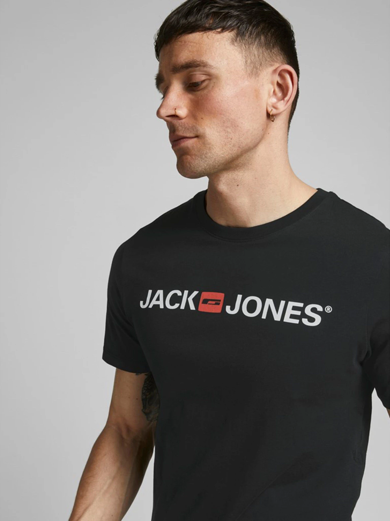 Футболки и поло JACK & JONES модель 12137126_Black Футболки и поло JACK & JONES модель 12137126_Black Фото