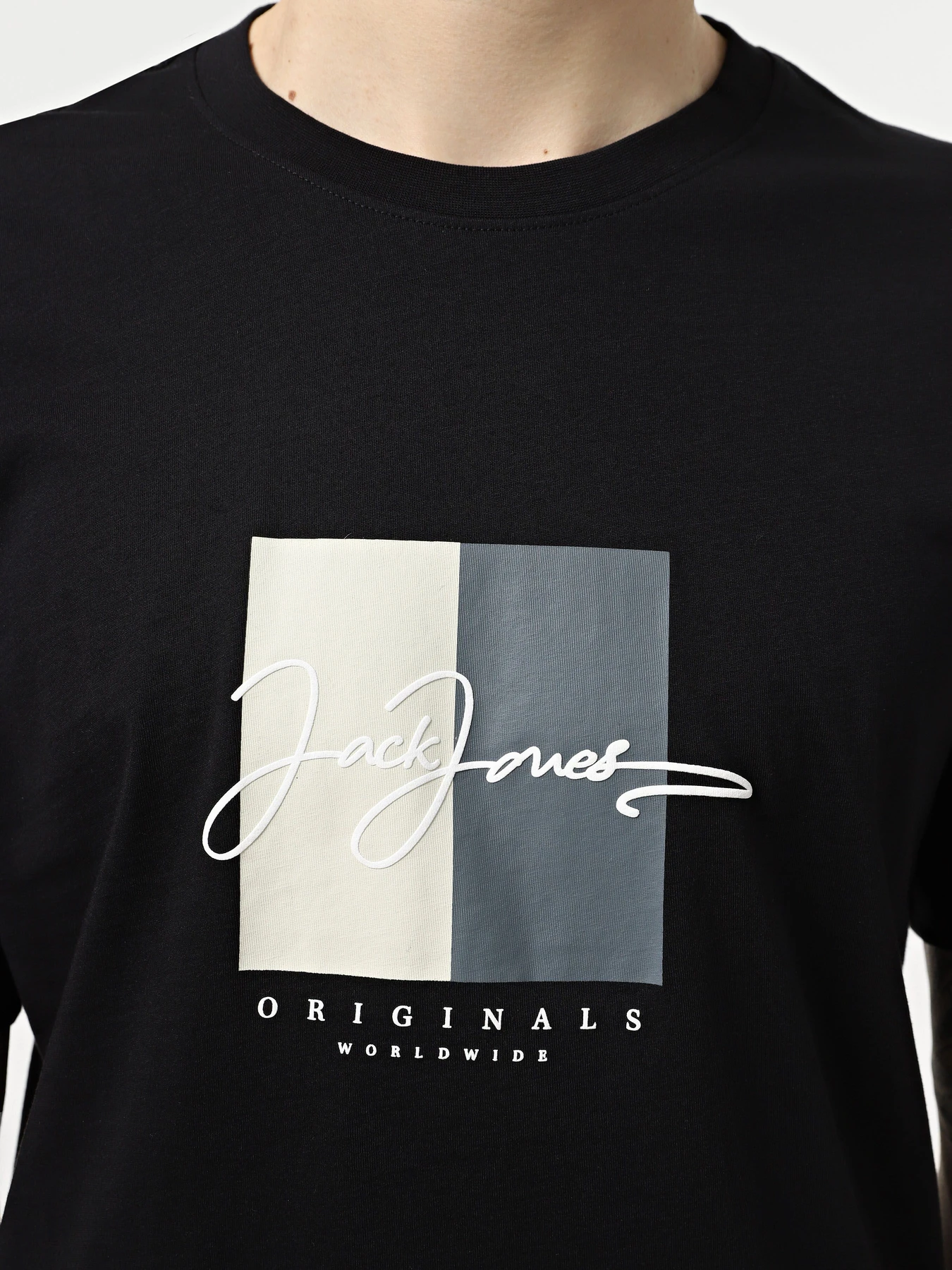 Футболки і поло JACK & JONES модель 12278266_Black SS25 Фото