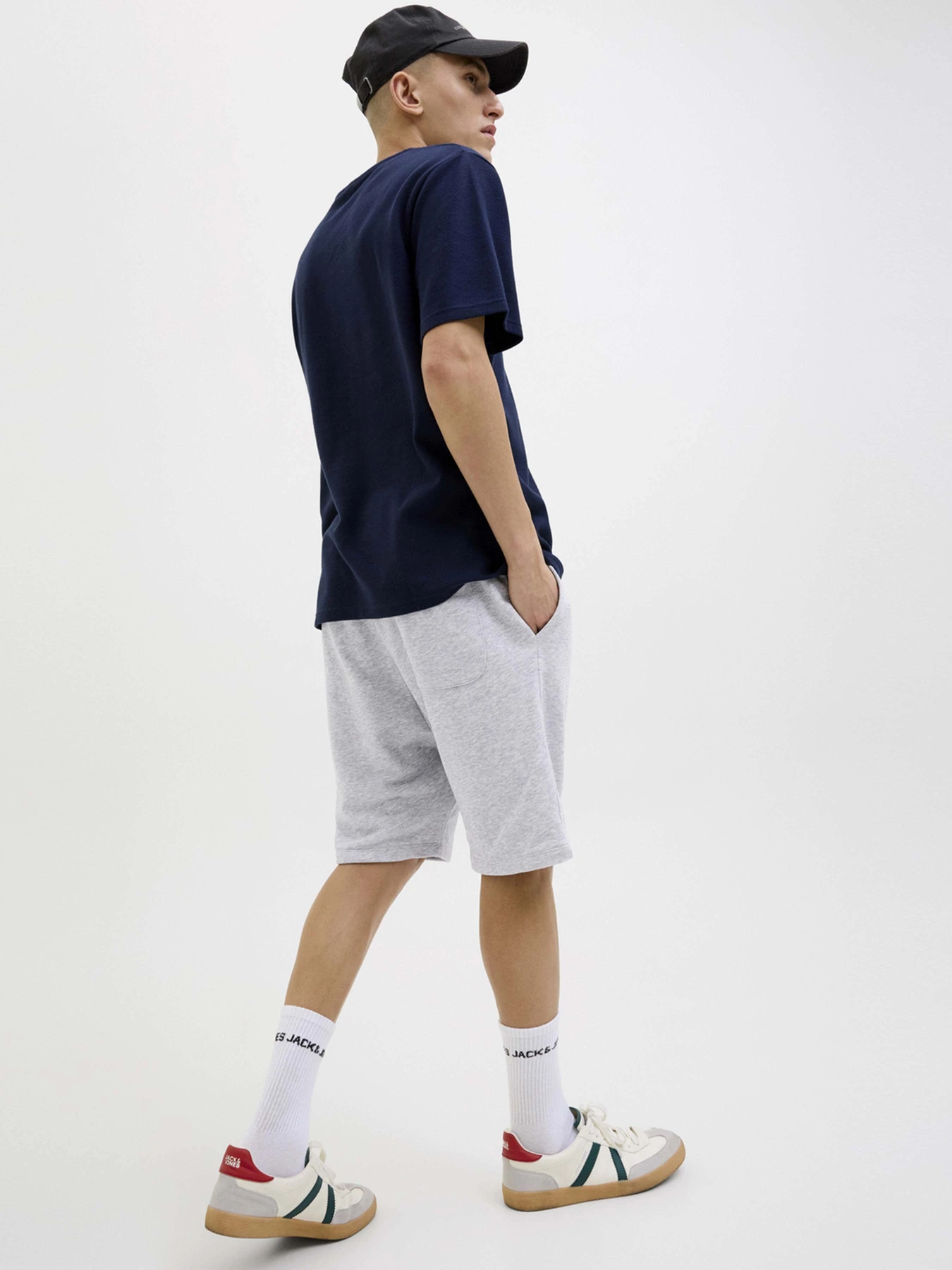 Шорты JACK & JONES GORDON BRADLEY SWEAT SHORTS модель 12249285_Light Grey Melange Фото