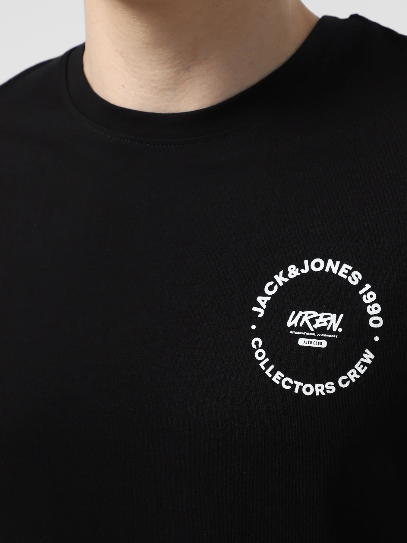Футболки і поло JACK & JONES модель 12269280_Black SMALL Футболки і поло JACK & JONES модель 12269280_Black SMALL Фото