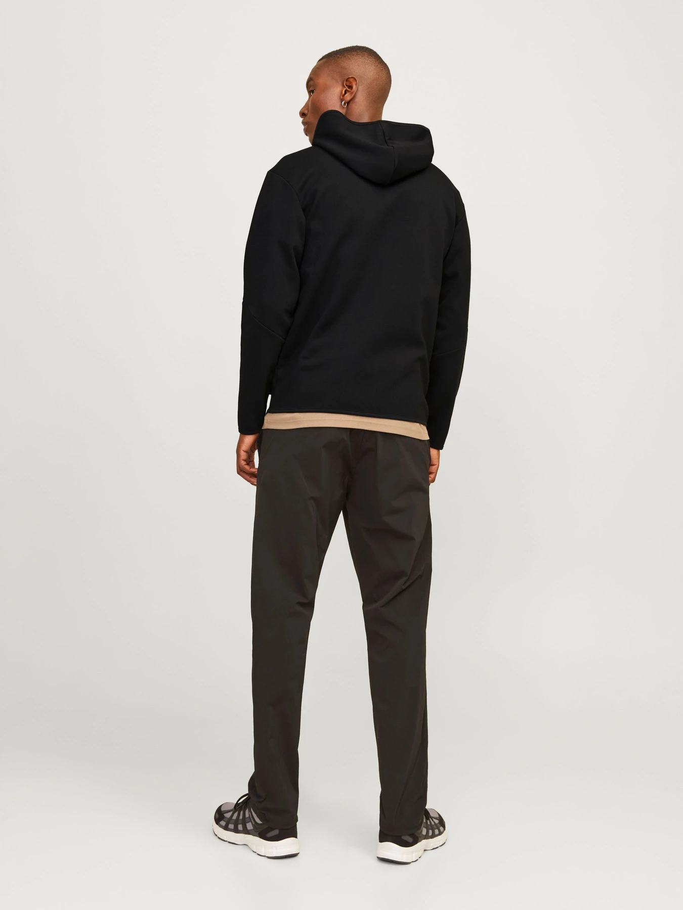 Худі та світшоти JACK & JONES FUSION SWEAT ZIP HOOD модель 12260150_Black Худі та світшоти JACK & JONES FUSION SWEAT ZIP HOOD модель 12260150_Black Фото