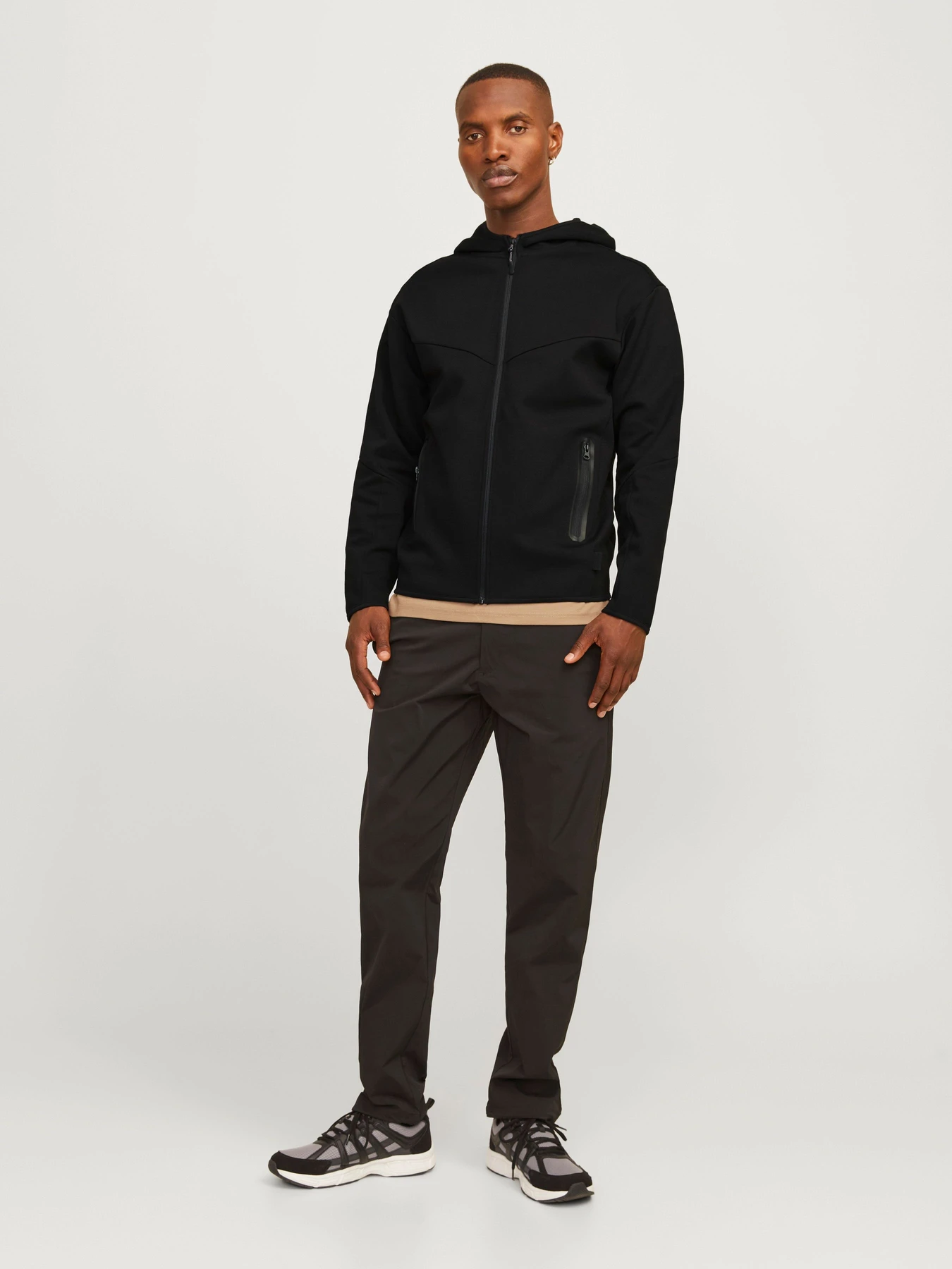 Худі та світшоти JACK & JONES FUSION SWEAT ZIP HOOD модель 12260150_Black Худі та світшоти JACK & JONES FUSION SWEAT ZIP HOOD модель 12260150_Black Фото