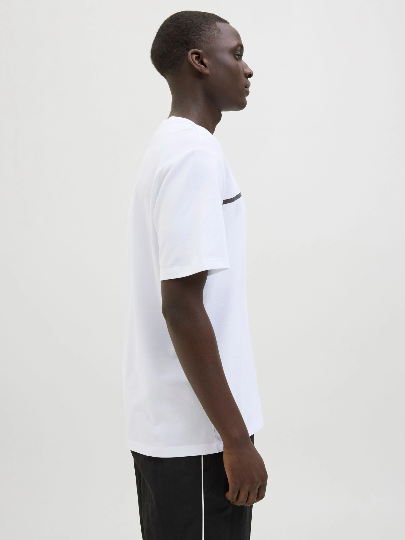 Футболки і поло JACK & JONES FUSION FULL BRANDING TEE модель 12273120_Bright White Футболки і поло JACK & JONES FUSION FULL BRANDING TEE модель 12273120_Bright White Фото