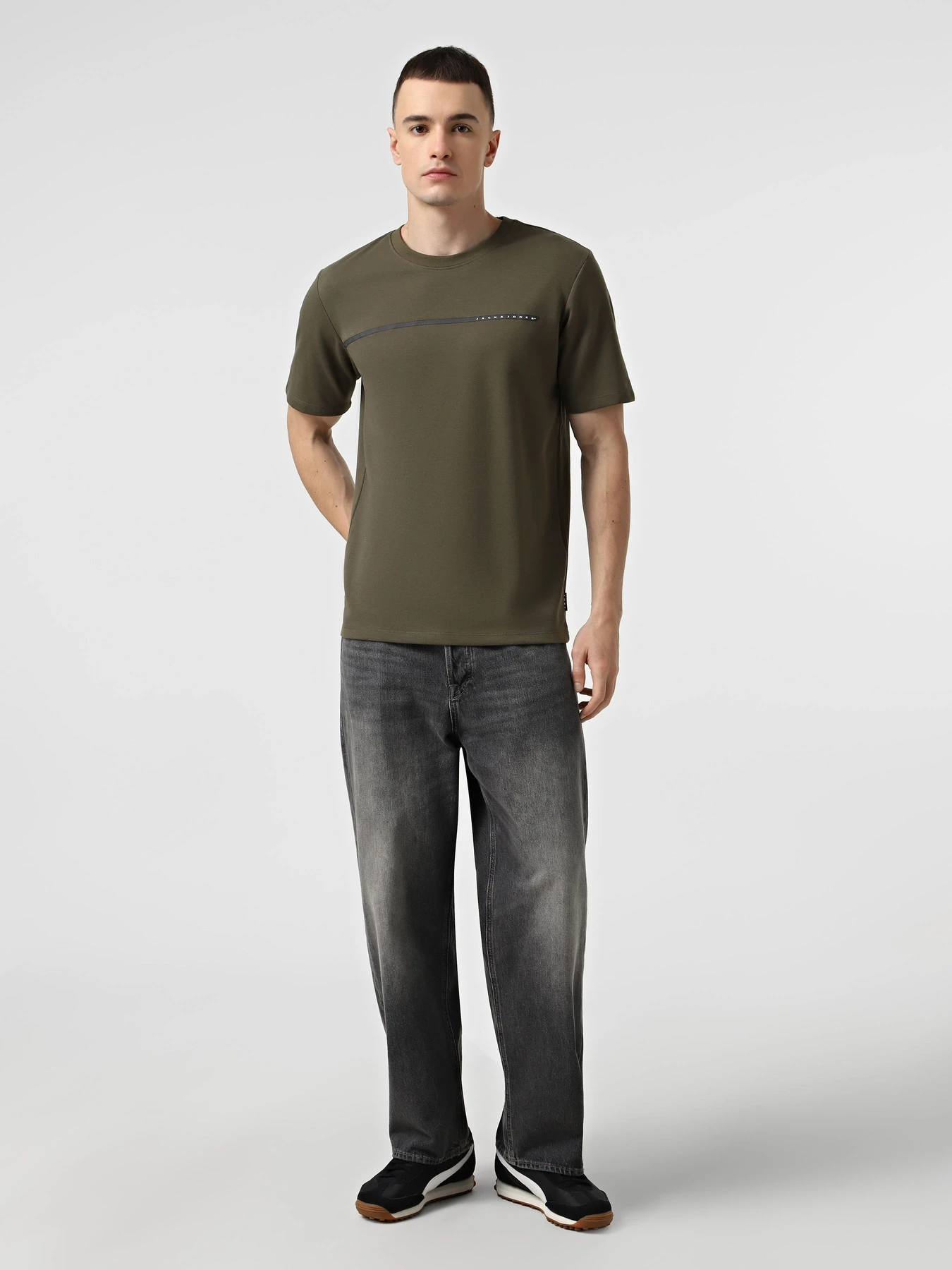 Футболки и поло JACK & JONES FUSION FULL BRANDING TEE модель 12273120_Grape Leaf Футболки и поло JACK & JONES FUSION FULL BRANDING TEE модель 12273120_Grape Leaf Фото