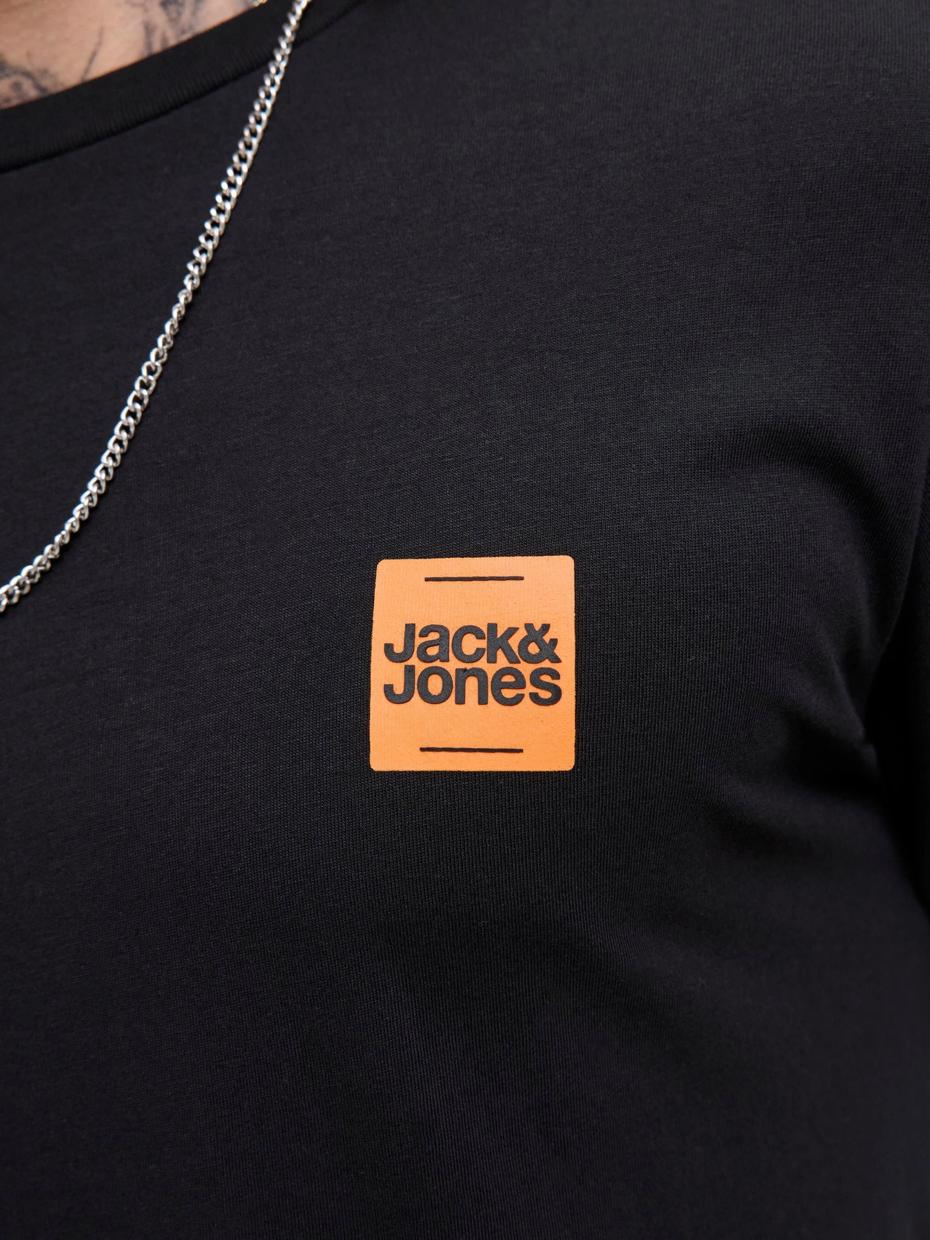 Футболки и поло JACK & JONES BRANDY TEE модель 12279100_Black Футболки и поло JACK & JONES BRANDY TEE модель 12279100_Black Фото