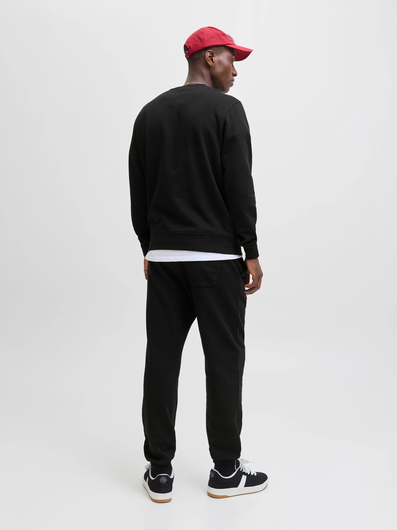 Худи и свитшоты JACK & JONES SOHO SWEAT CREW NECK модель 12278791_Black Худи и свитшоты JACK & JONES SOHO SWEAT CREW NECK модель 12278791_Black Фото