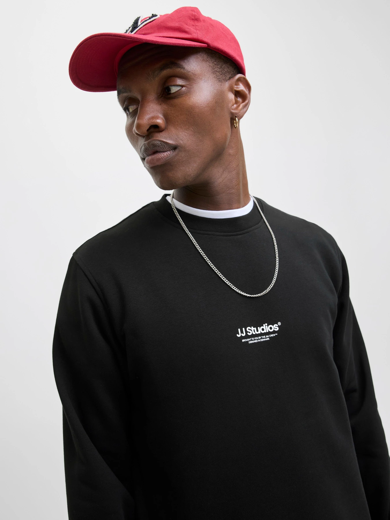 Худи и свитшоты JACK & JONES SOHO SWEAT CREW NECK модель 12278791_Black Худи и свитшоты JACK & JONES SOHO SWEAT CREW NECK модель 12278791_Black Фото