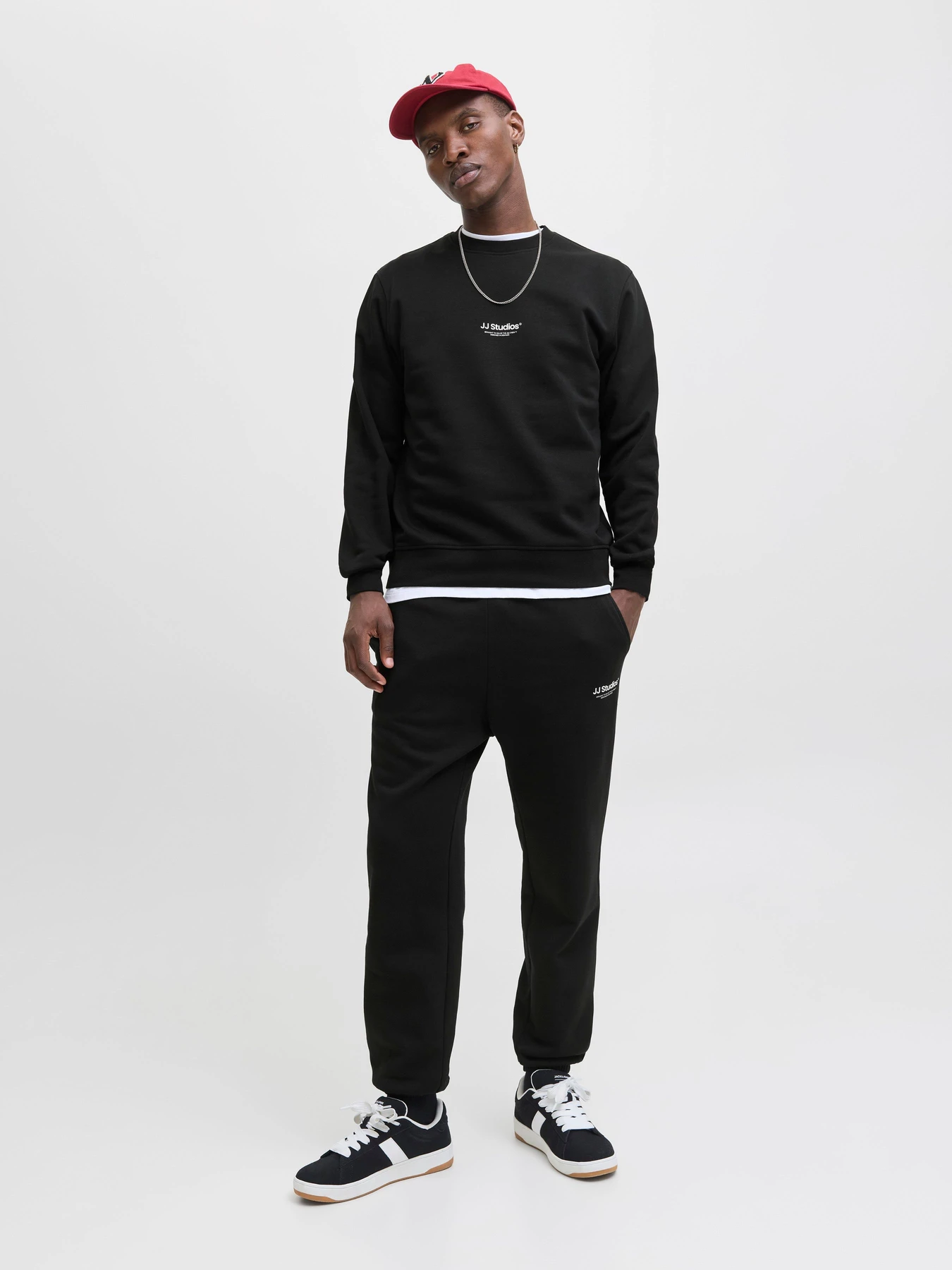 Худи и свитшоты JACK & JONES SOHO SWEAT CREW NECK модель 12278791_Black Худи и свитшоты JACK & JONES SOHO SWEAT CREW NECK модель 12278791_Black Фото