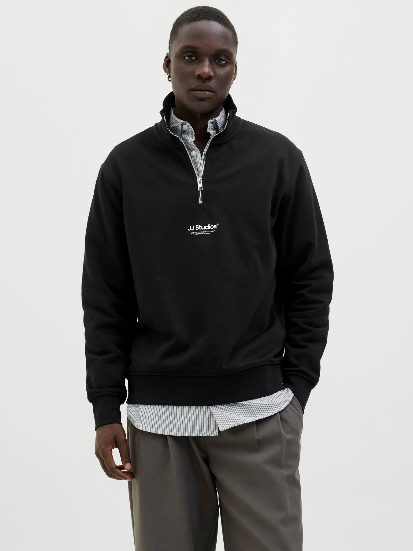 Худи и свитшоты JACK & JONES SOHO SWEAT QUARTER  ZIP модель 12278793_Black Фото