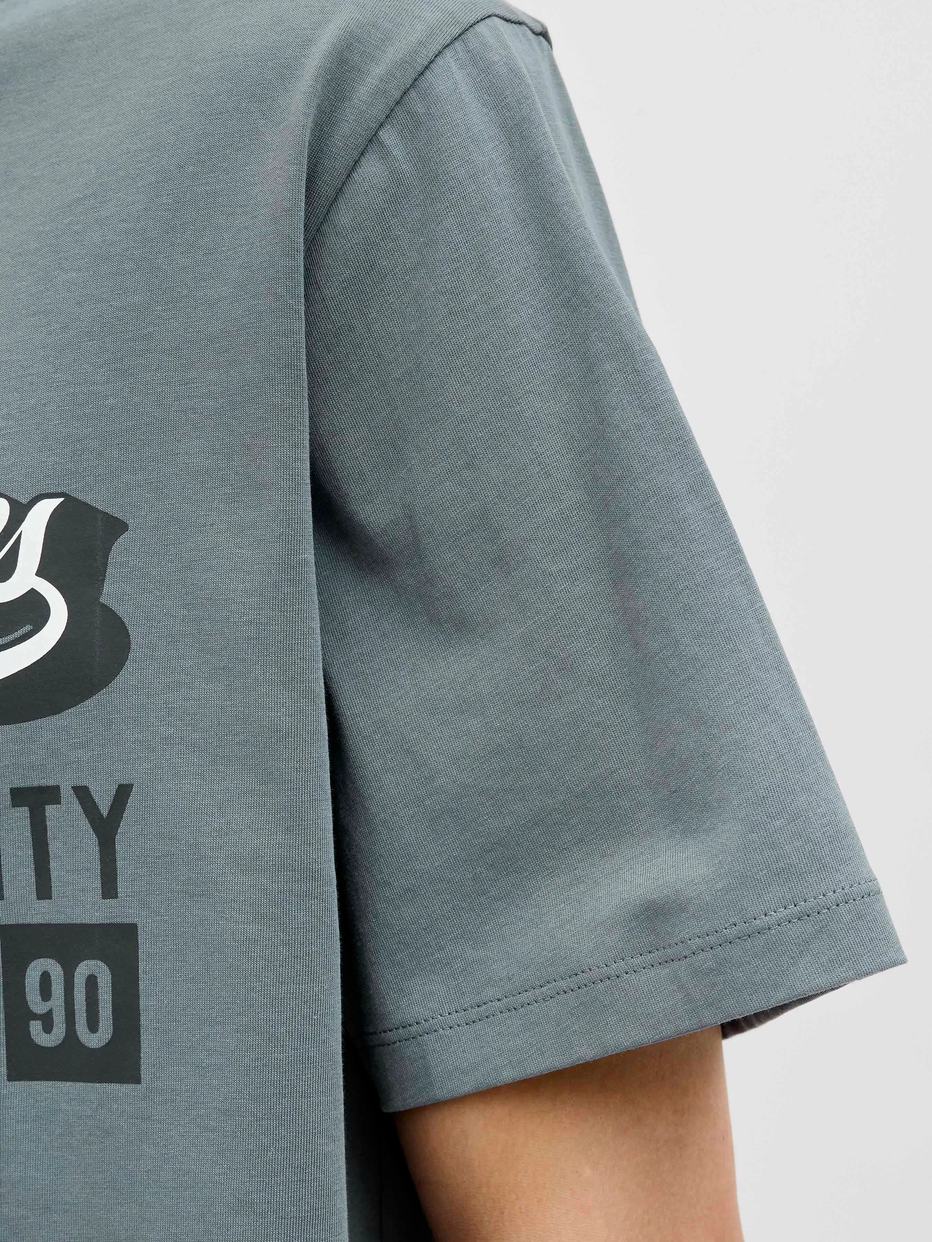 Футболки и поло JACK & JONES LOGO TEE модель 12279535_Stormy Weather Футболки и поло JACK & JONES LOGO TEE модель 12279535_Stormy Weather Фото