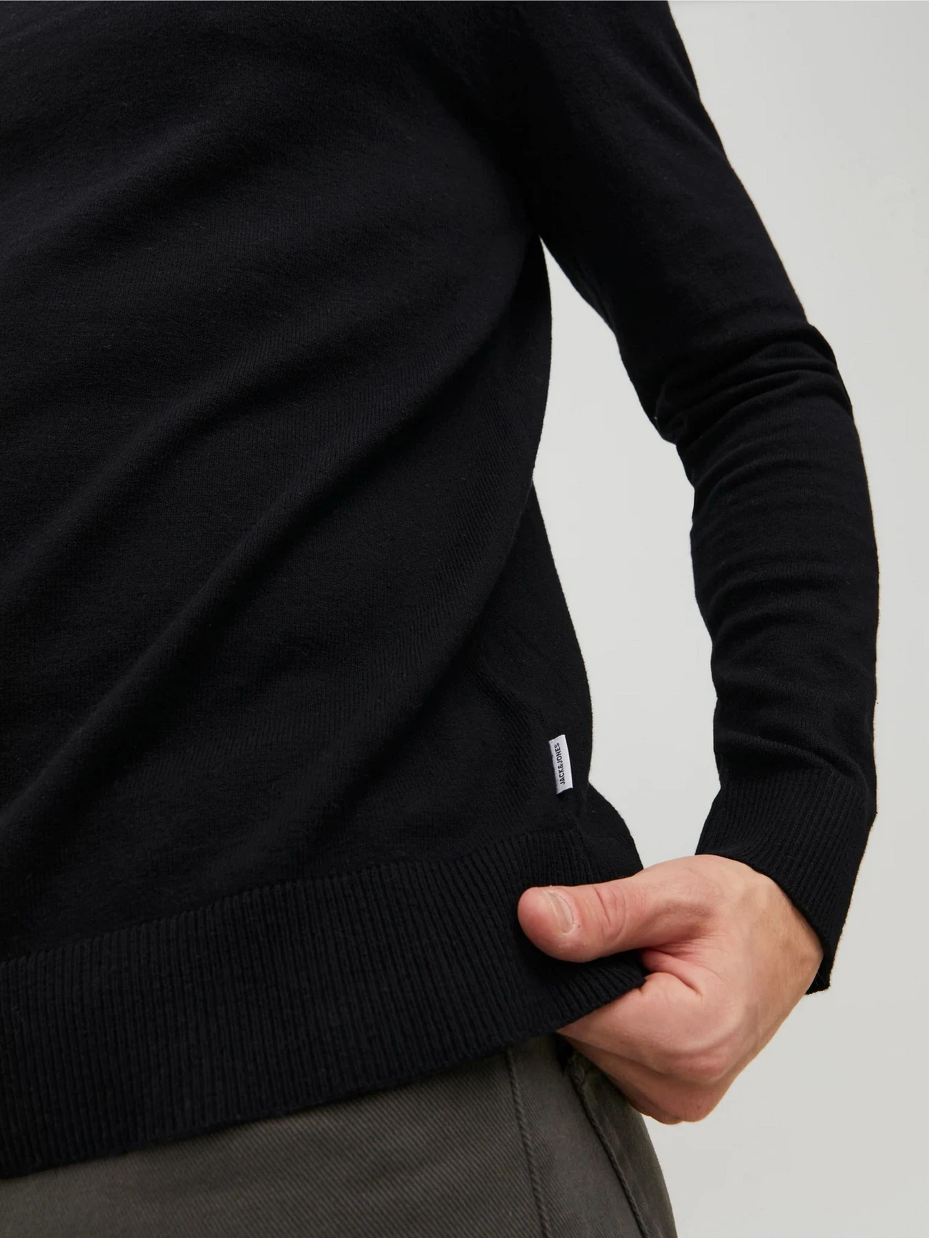 Свитры и кардиганы JACK & JONES EMIL KNIT CREW NECK модель 12208364_Black Свитры и кардиганы JACK & JONES EMIL KNIT CREW NECK модель 12208364_Black Фото