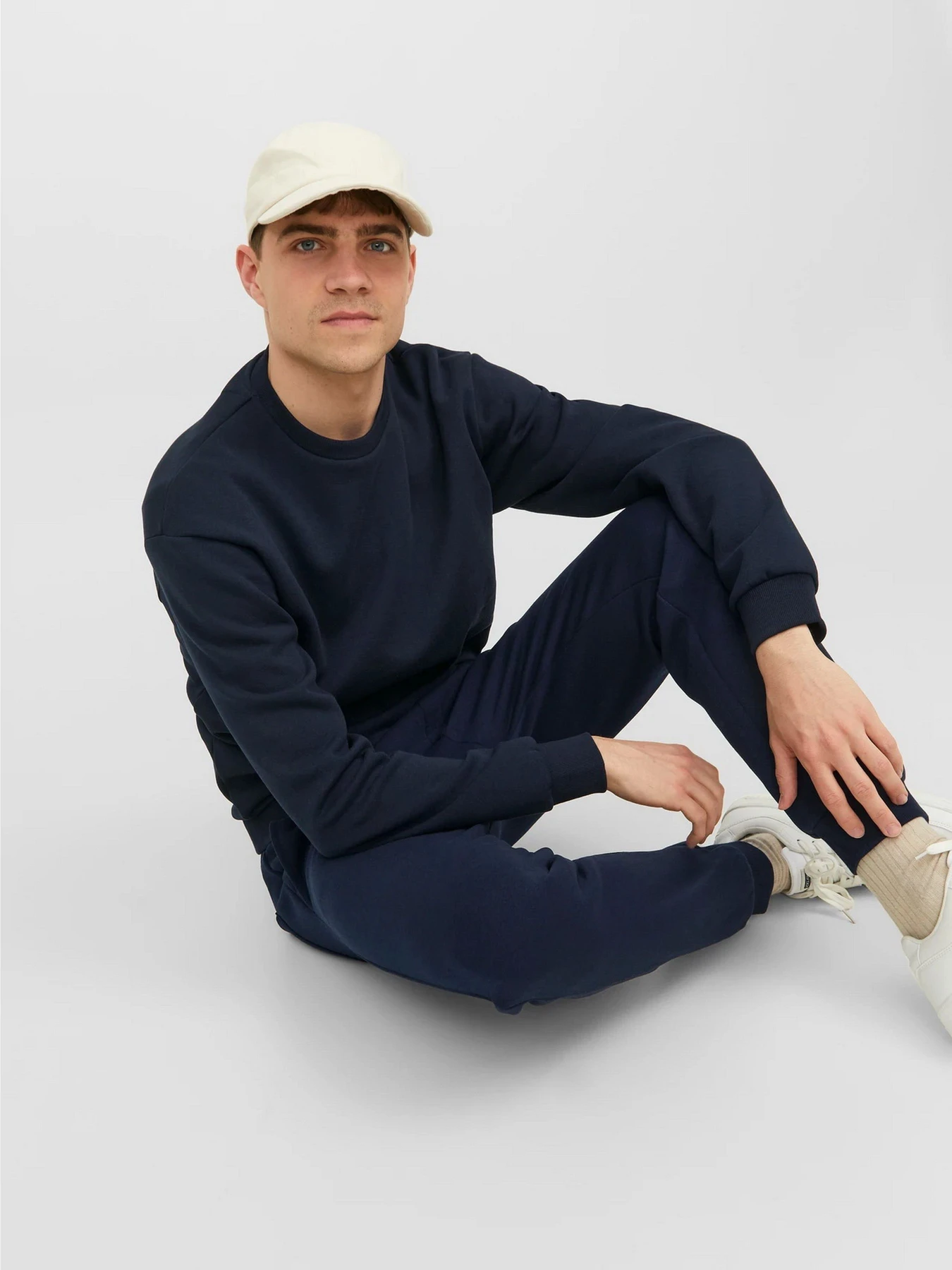 Штани JACK & JONES GORDON BRADLEY SWEAT PANT модель 12249274_Navy Blazer Фото