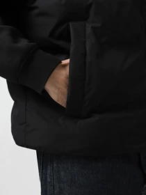 Куртки та дублянки JACK & JONES SOHO BODYWARMER модель 12278751_Black Фото