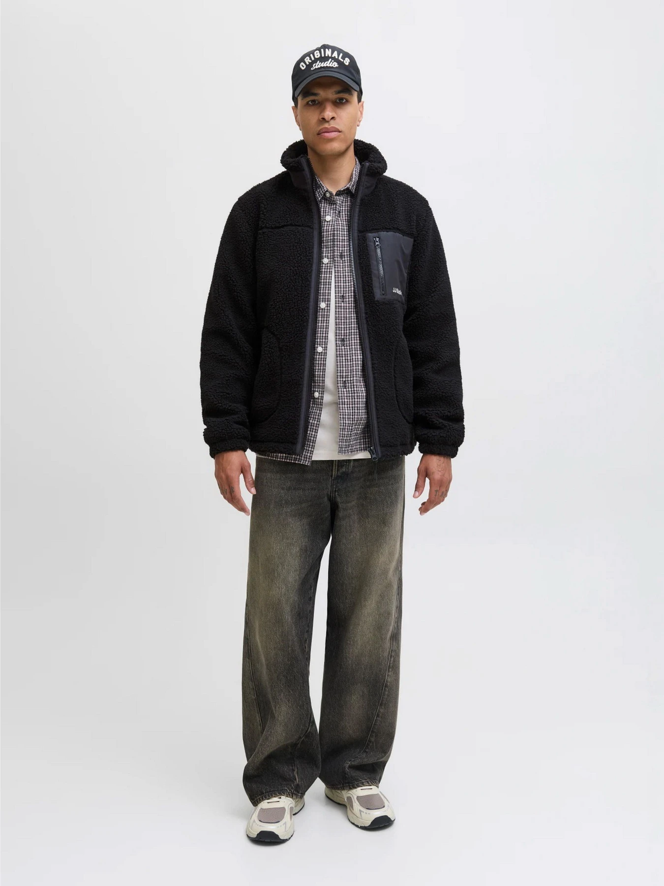 Куртки и дубленки JACK & JONES SOHO TEDDY JACKET модель 12278784_Black Куртки и дубленки JACK & JONES SOHO TEDDY JACKET модель 12278784_Black Фото