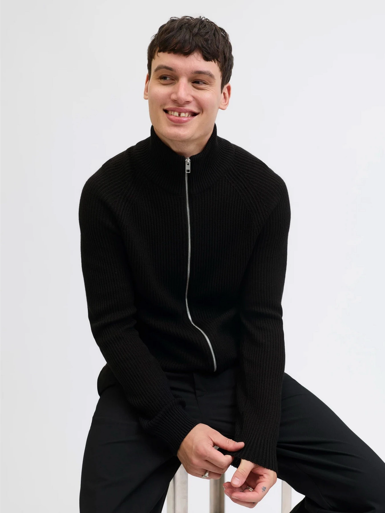 Светри та кардигани JACK & JONES PANNEL KNIT ZIP CARDIGAN модель 12278920_Black Фото