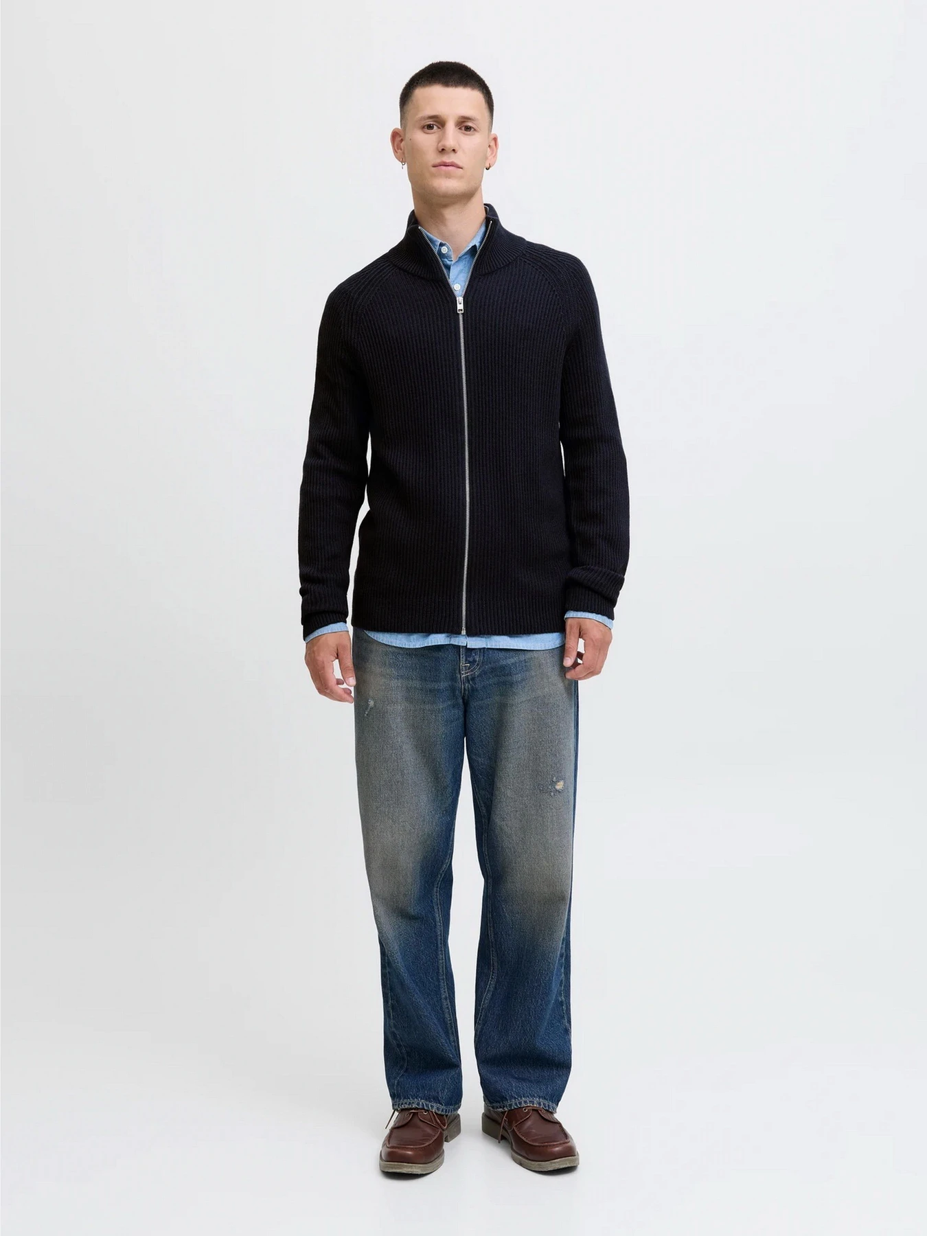 Свитры и кардиганы JACK & JONES PANNEL KNIT ZIP CARDIGAN модель 12278920_Sky Captain Свитры и кардиганы JACK & JONES PANNEL KNIT ZIP CARDIGAN модель 12278920_Sky Captain Фото
