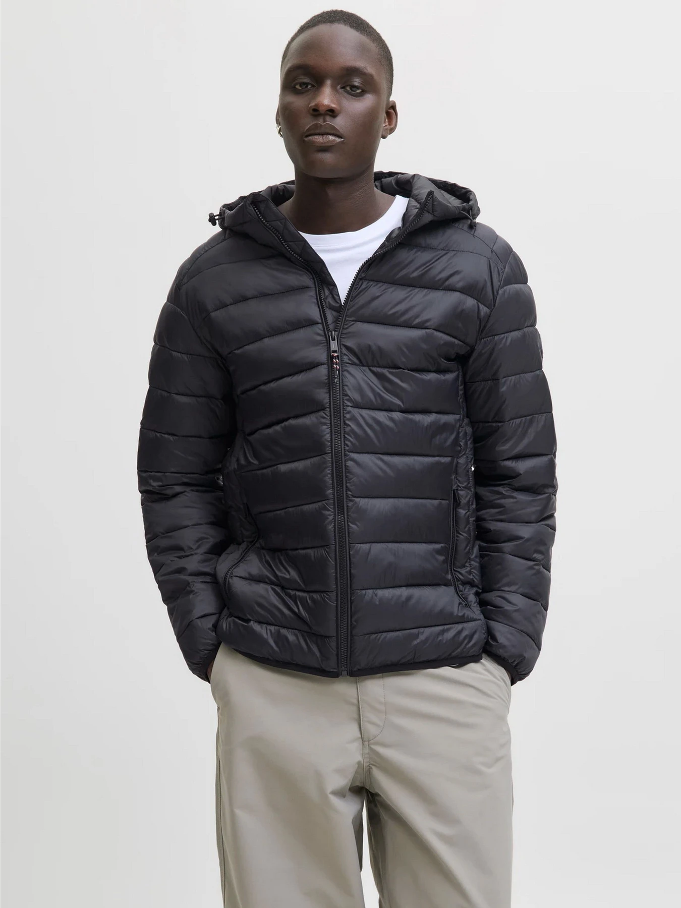 Куртки та дублянки JACK & JONES BRADLEY LIGHT PUFFER HOOD модель 12280970_Black Фото