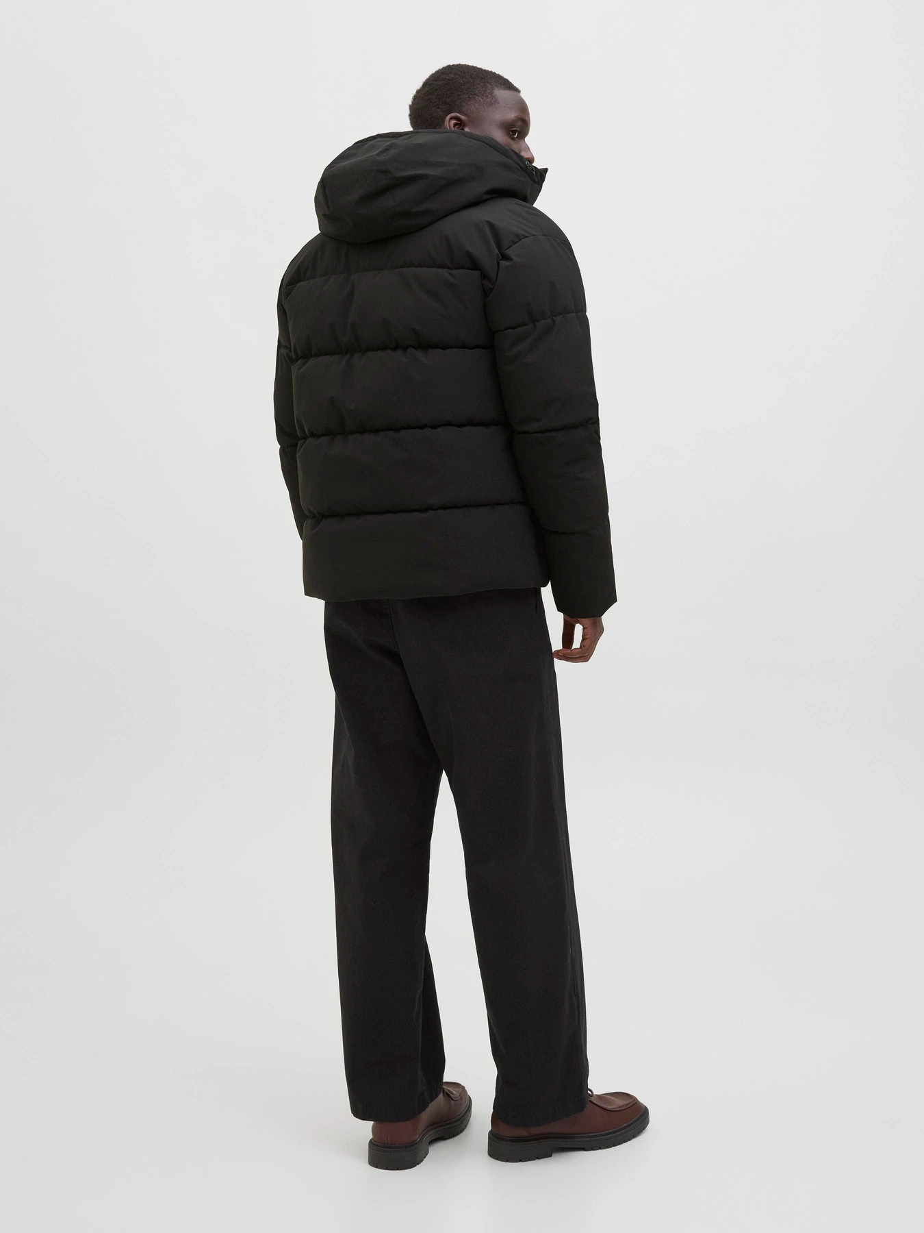 Куртки и дубленки JACK & JONES GLOBAL PUFFER JACKET модель 12283517_Black Куртки и дубленки JACK & JONES GLOBAL PUFFER JACKET модель 12283517_Black Фото