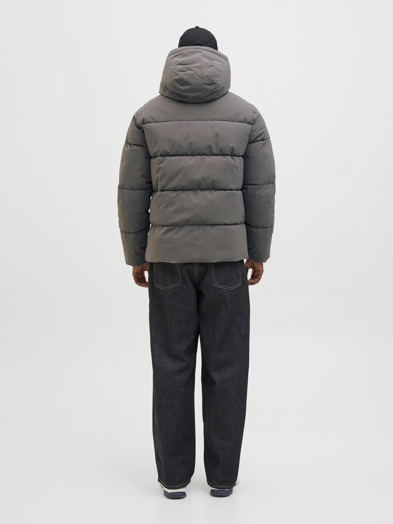 Куртки и дубленки JACK & JONES GLOBAL PUFFER JACKET модель 12283517_Castlerock Фото