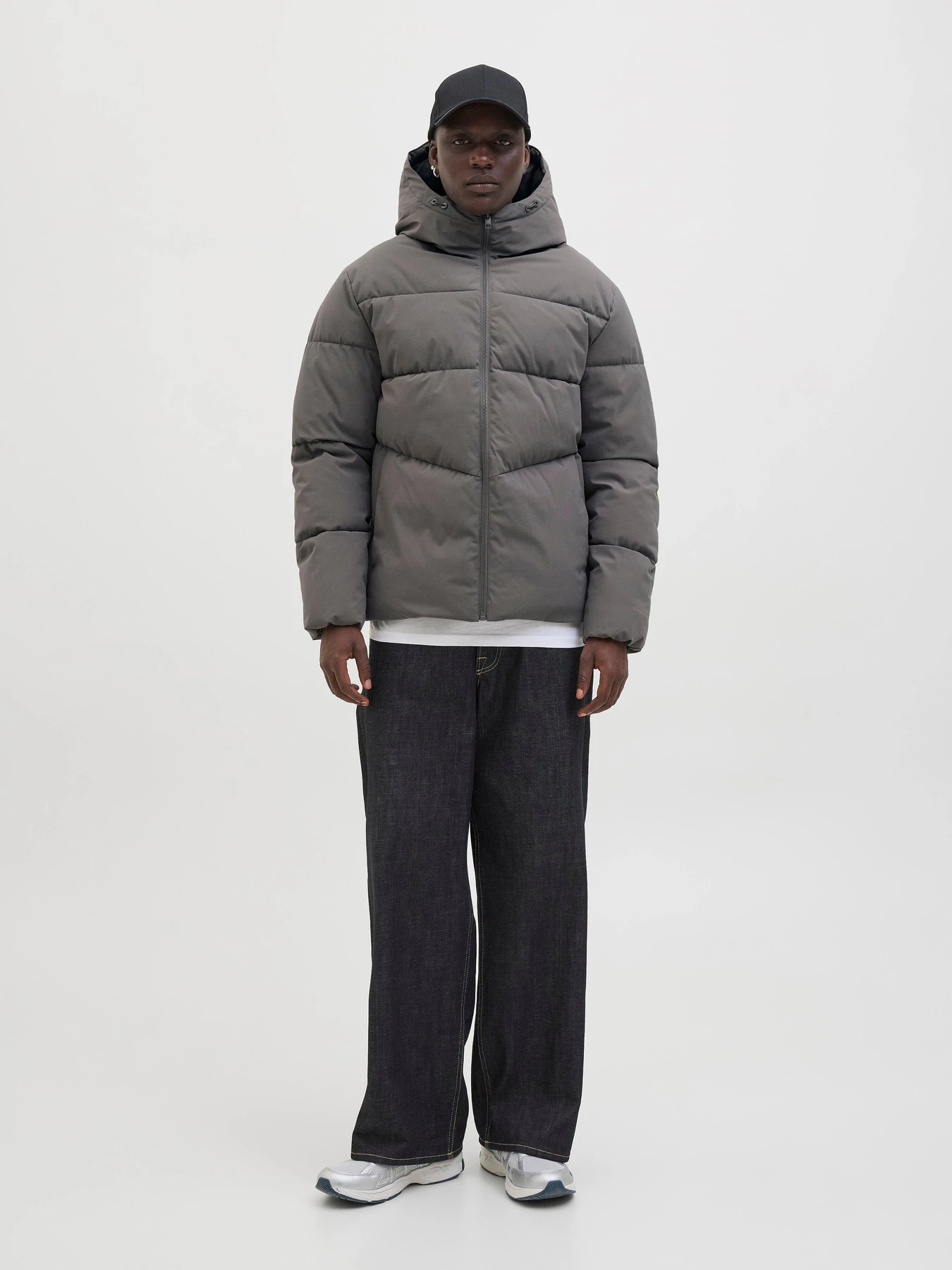 Куртки и дубленки JACK & JONES GLOBAL PUFFER JACKET модель 12283517_Castlerock Фото