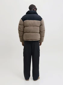 Куртки и дубленки JACK & JONES FLARE TEDDY PUFFER JACKET модель 12286050_Desert Taupe BLOCKING Фото