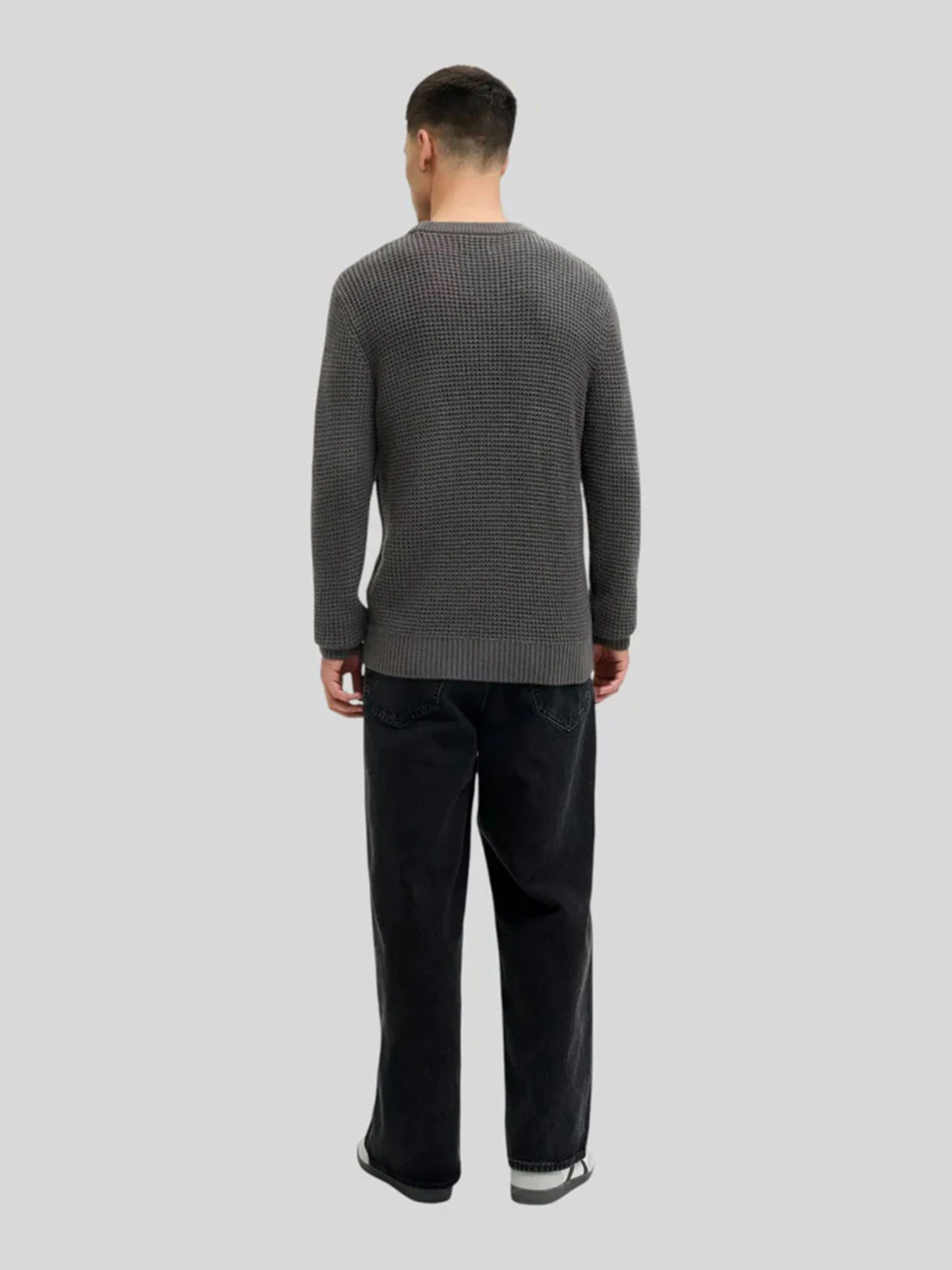 Свитры и кардиганы JACK & JONES GLOBAL KNIT CREW NECK модель 12287594_Asphalt Свитры и кардиганы JACK & JONES GLOBAL KNIT CREW NECK модель 12287594_Asphalt Фото