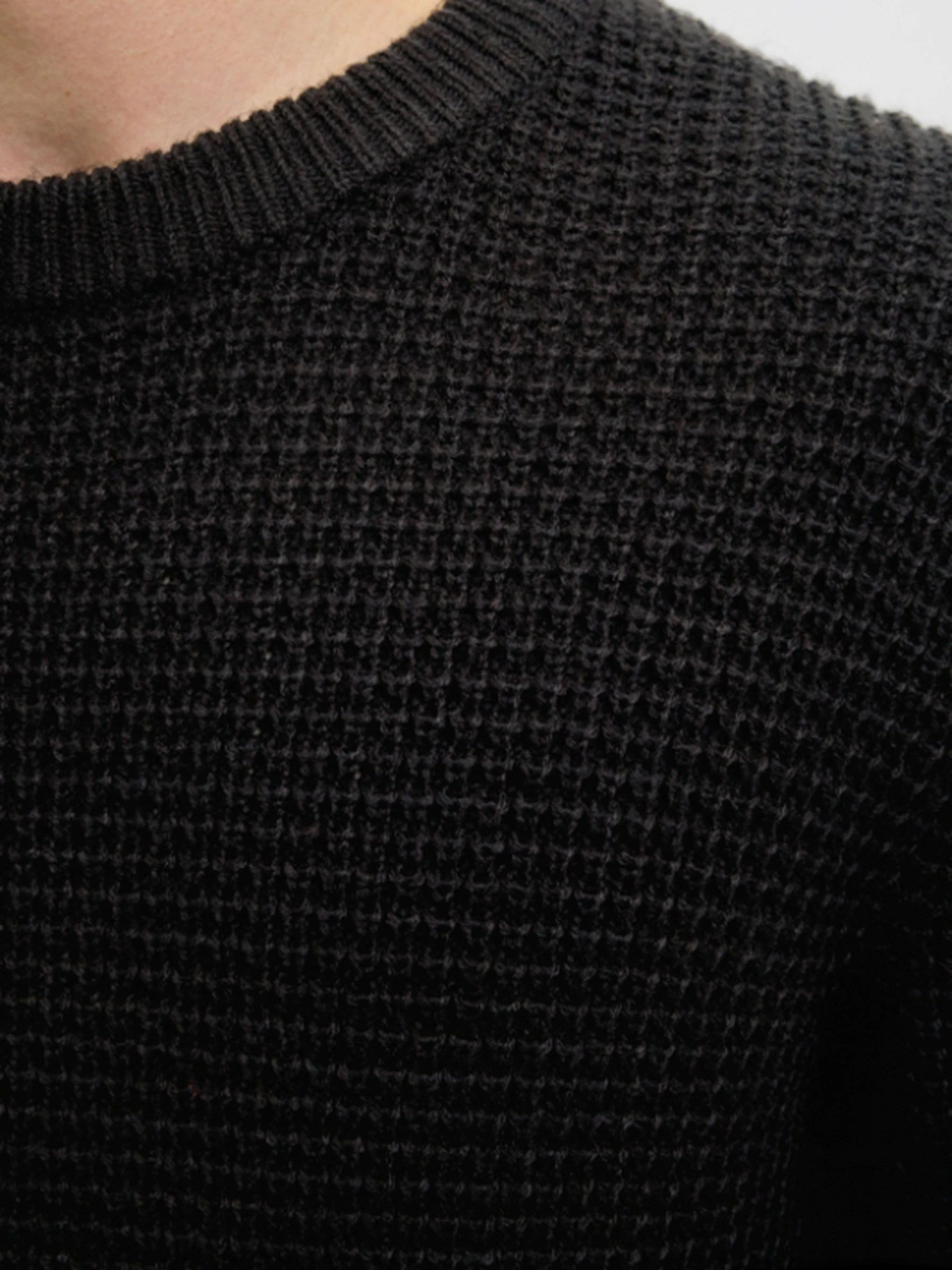 Свитры и кардиганы JACK & JONES GLOBAL KNIT CREW NECK модель 12287594_Black Фото