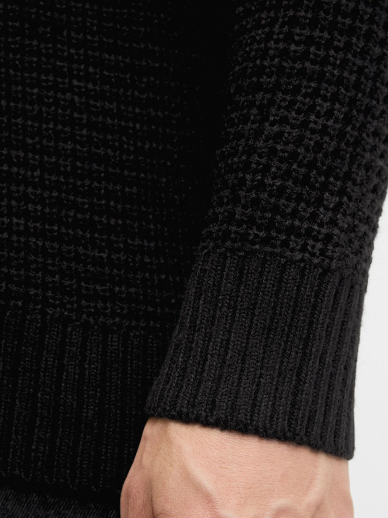Свитры и кардиганы JACK & JONES GLOBAL KNIT CREW NECK модель 12287594_Black Фото
