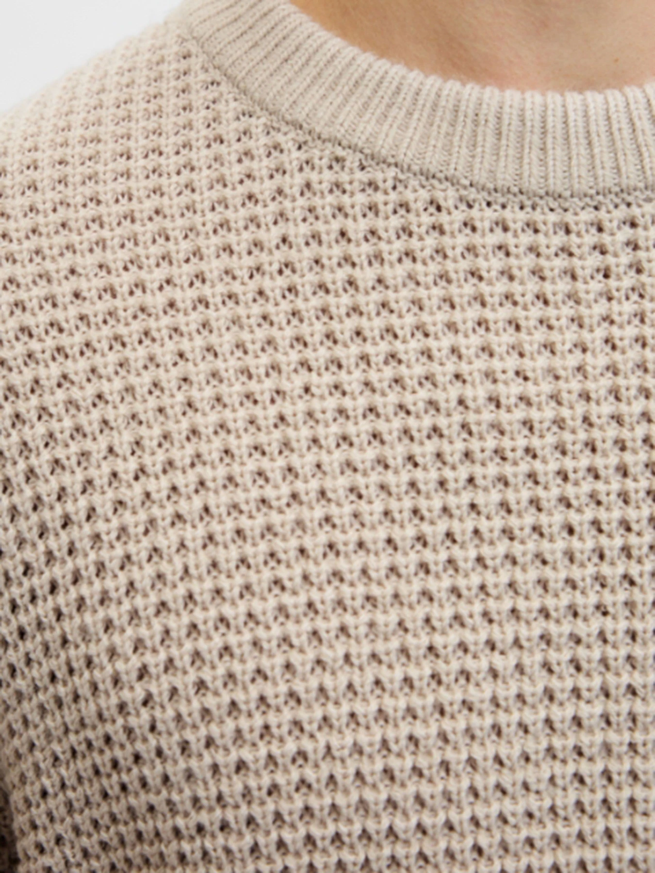 Свитры и кардиганы JACK & JONES GLOBAL KNIT CREW NECK модель 12287594_Moonbeam Свитры и кардиганы JACK & JONES GLOBAL KNIT CREW NECK модель 12287594_Moonbeam Фото