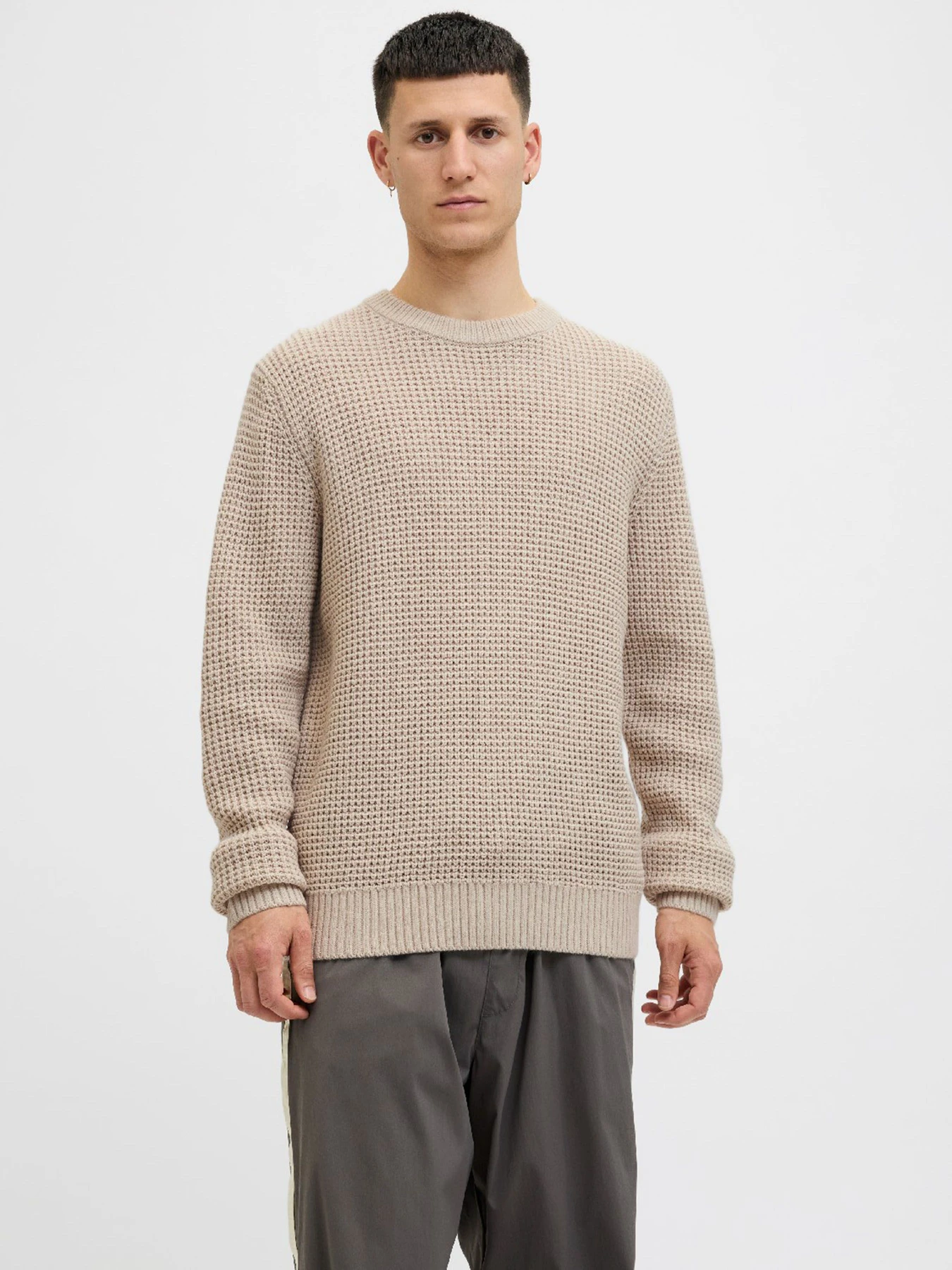 Свитры и кардиганы JACK & JONES GLOBAL KNIT CREW NECK модель 12287594_Moonbeam Свитры и кардиганы JACK & JONES GLOBAL KNIT CREW NECK модель 12287594_Moonbeam Фото