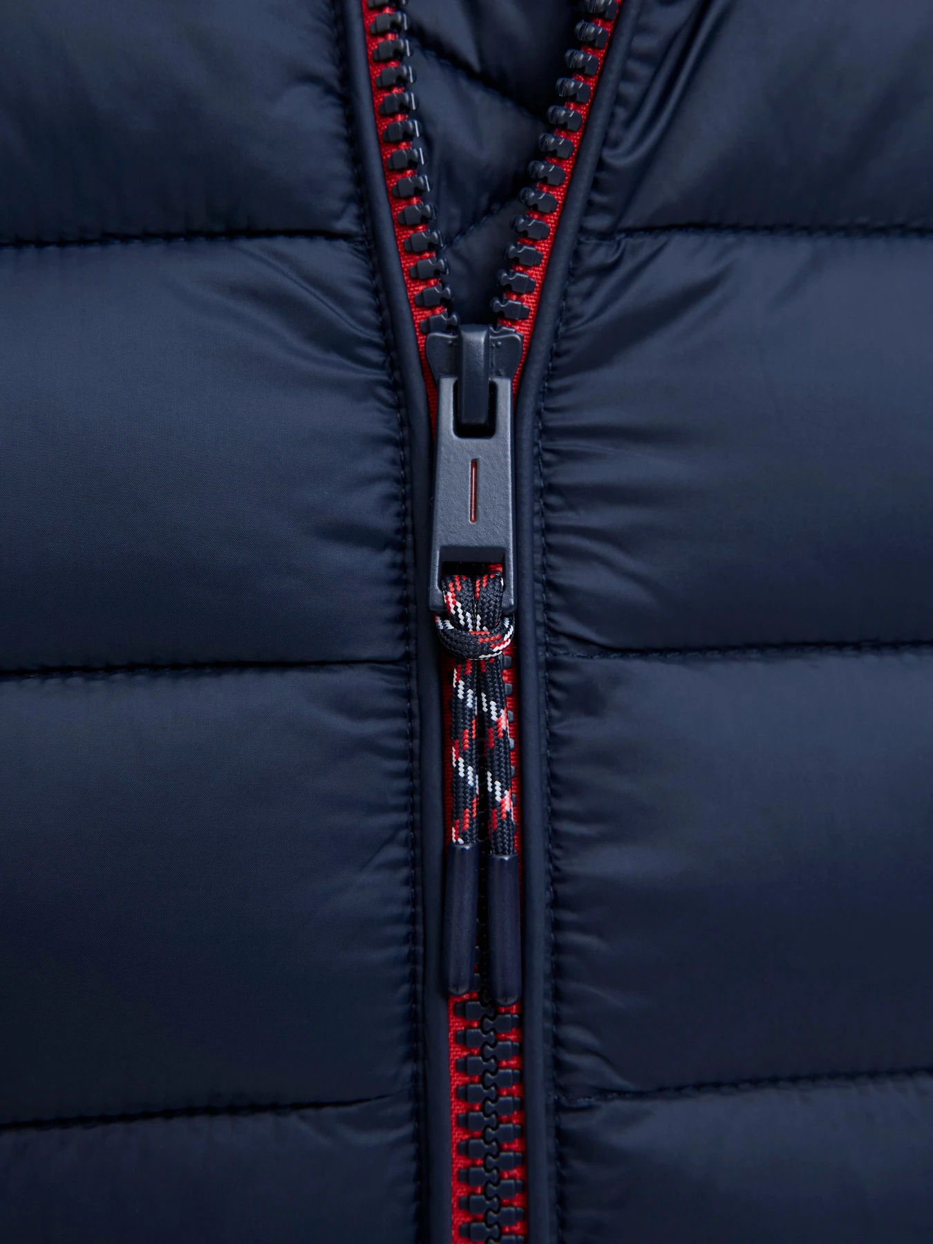 Куртки та дублянки JACK & JONES BRADLEY LIGHT BODYWARMER модель 12280973_Sky Captain Куртки та дублянки JACK & JONES BRADLEY LIGHT BODYWARMER модель 12280973_Sky Captain Фото