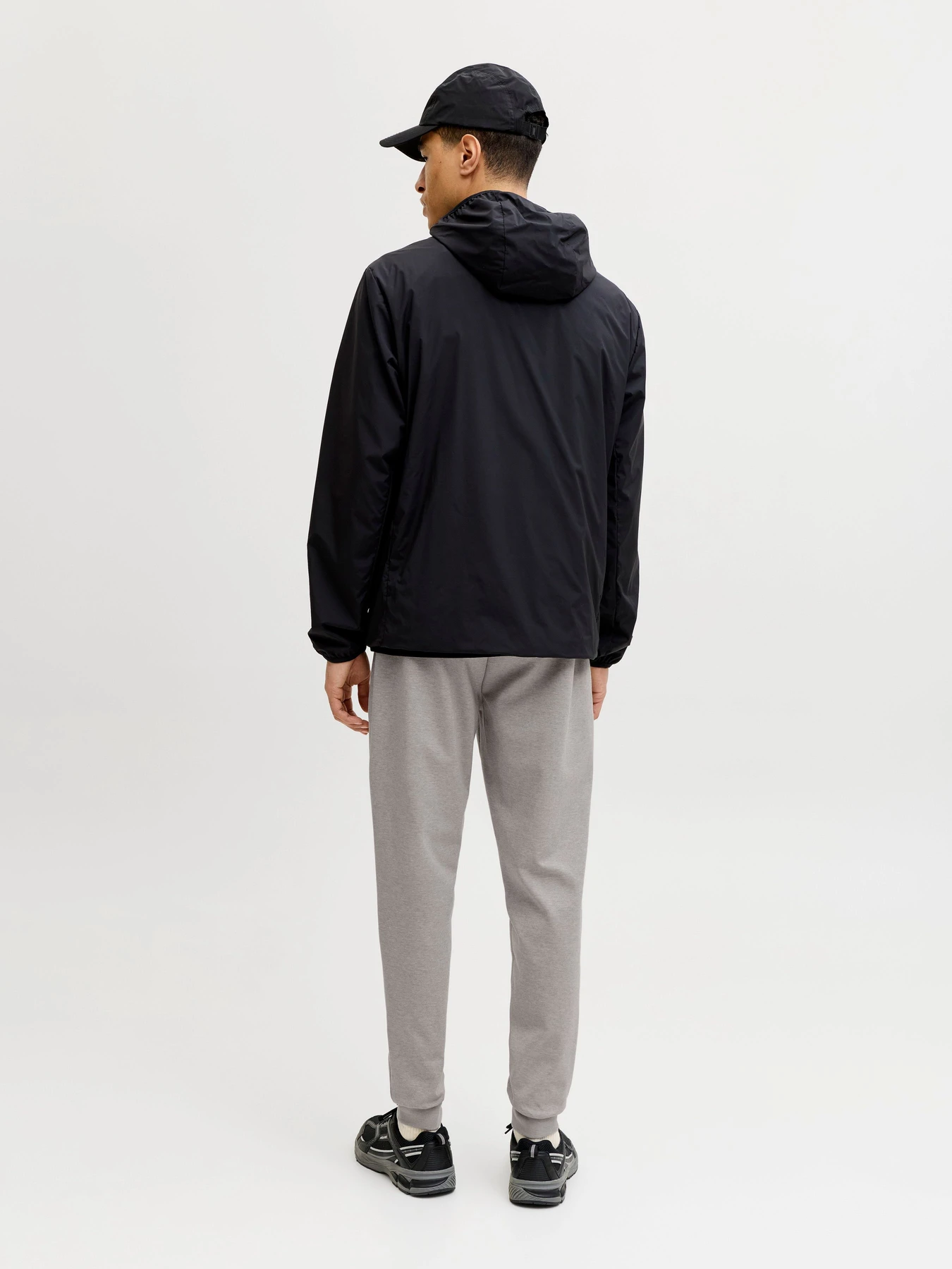 Брюки JACK & JONES GORDON BASE SWEAT PANTS модель 12288623_Light Grey Melange Брюки JACK & JONES GORDON BASE SWEAT PANTS модель 12288623_Light Grey Melange Фото