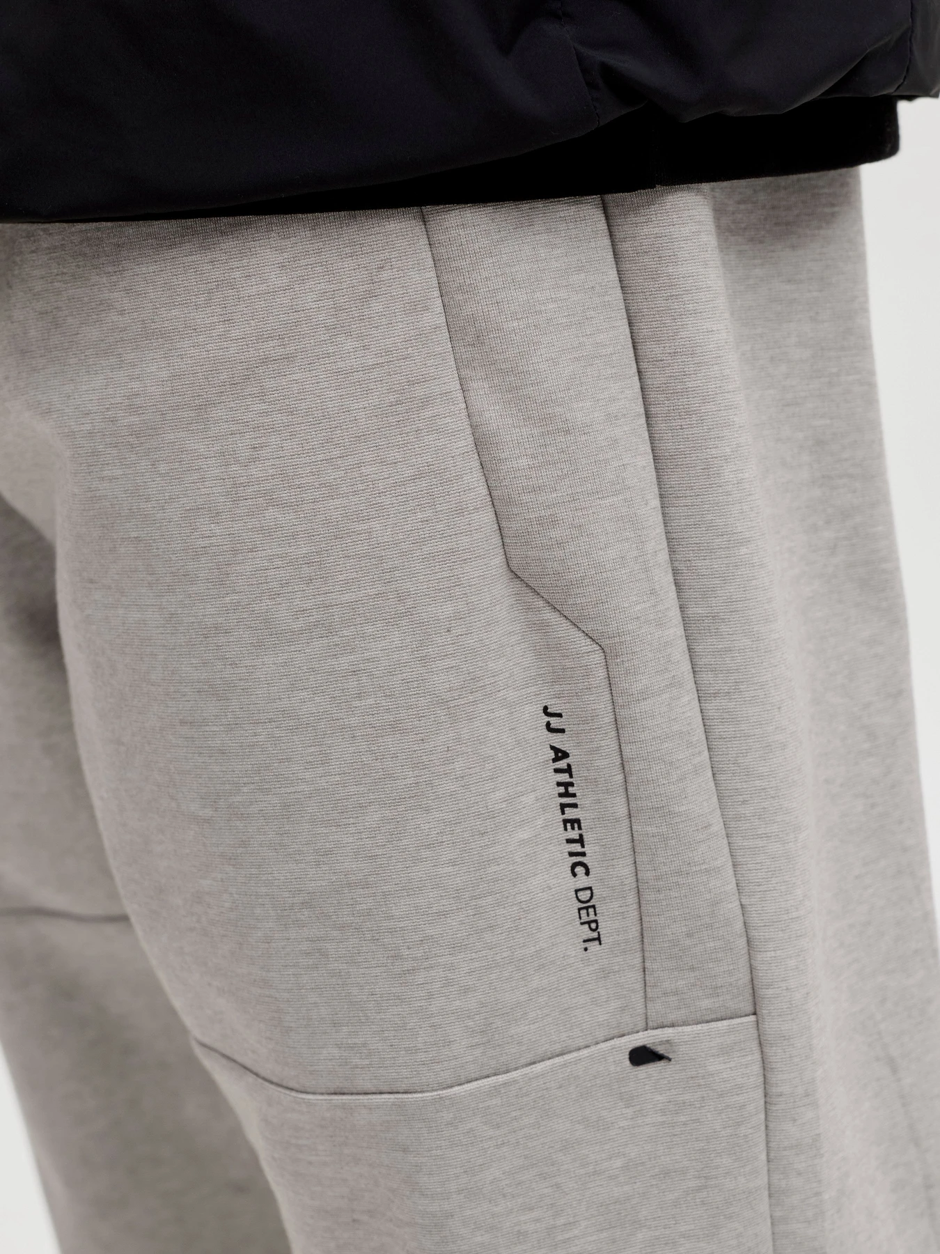 Брюки JACK & JONES GORDON BASE SWEAT PANTS модель 12288623_Light Grey Melange Брюки JACK & JONES GORDON BASE SWEAT PANTS модель 12288623_Light Grey Melange Фото