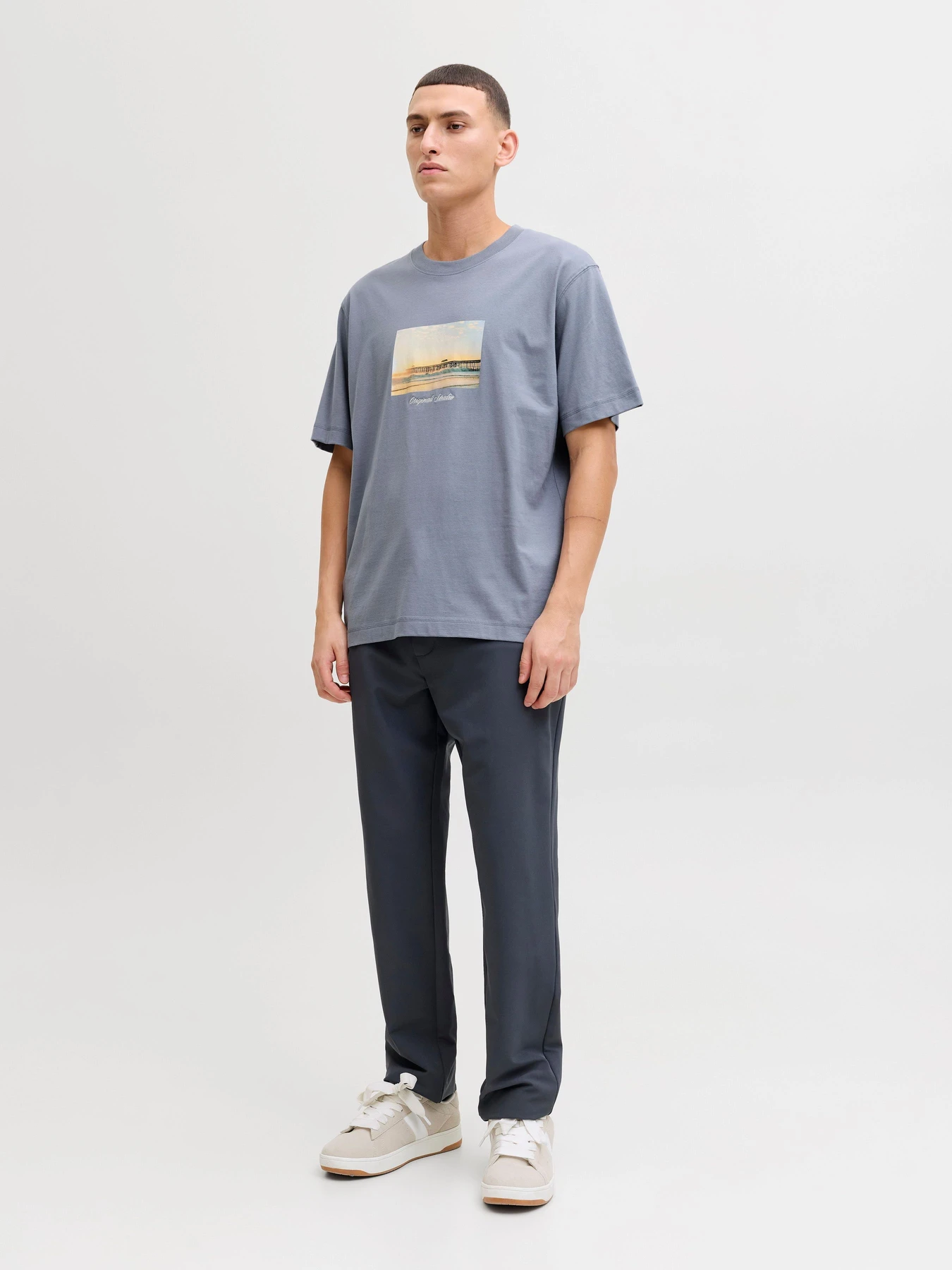 Футболки и поло JACK & JONES NORREBRO PHOTO TEE модель 12291022_Tradewinds Футболки и поло JACK & JONES NORREBRO PHOTO TEE модель 12291022_Tradewinds Фото