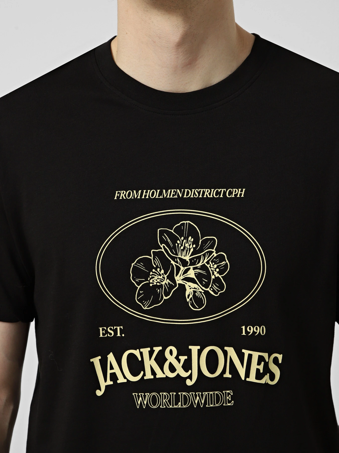 Футболки и поло JACK & JONES NANTUCKET TEE модель 12297895_Black Футболки и поло JACK & JONES NANTUCKET TEE модель 12297895_Black Фото