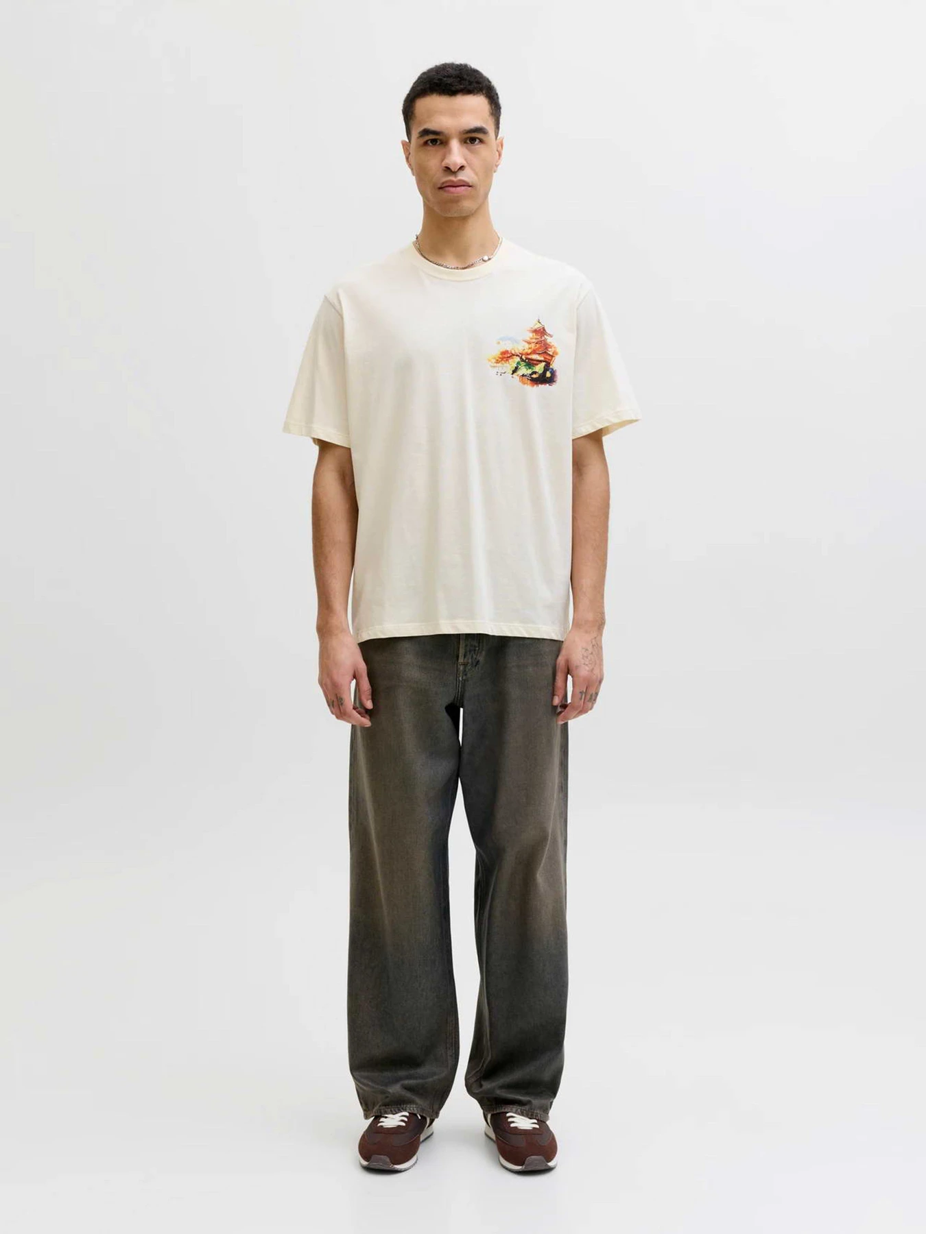 Футболки і поло JACK & JONES BIG JAPAN TEE модель 12293428_Antique White RED AW Футболки і поло JACK & JONES BIG JAPAN TEE модель 12293428_Antique White RED AW Фото