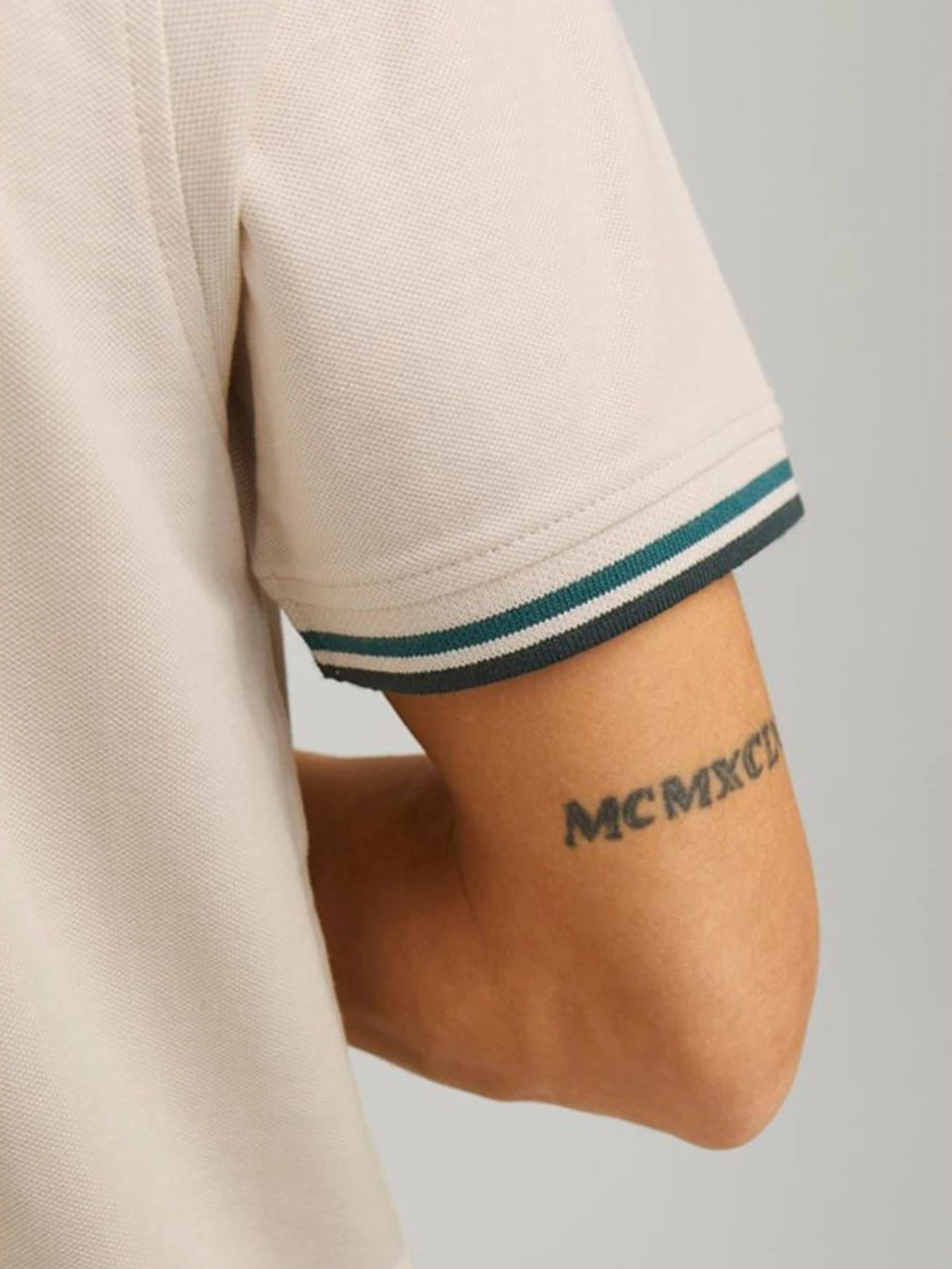 Футболки і поло JACK & JONES PAULOS POLO модель 12136668_Moonbeam PLAY Футболки і поло JACK & JONES PAULOS POLO модель 12136668_Moonbeam PLAY Фото