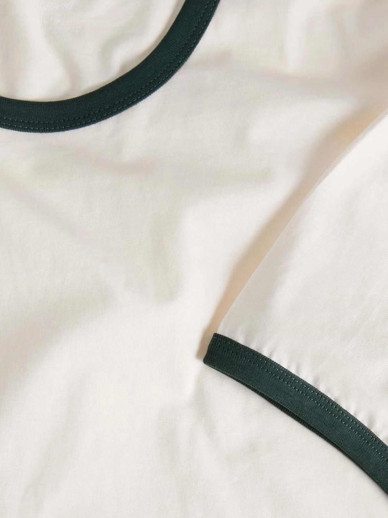 Футболки и поло JACK & JONES NANTUCKET BLANK RINGER TEE модель 12291668_Antique White W. Sycamore Футболки и поло JACK & JONES NANTUCKET BLANK RINGER TEE модель 12291668_Antique White W. Sycamore Фото