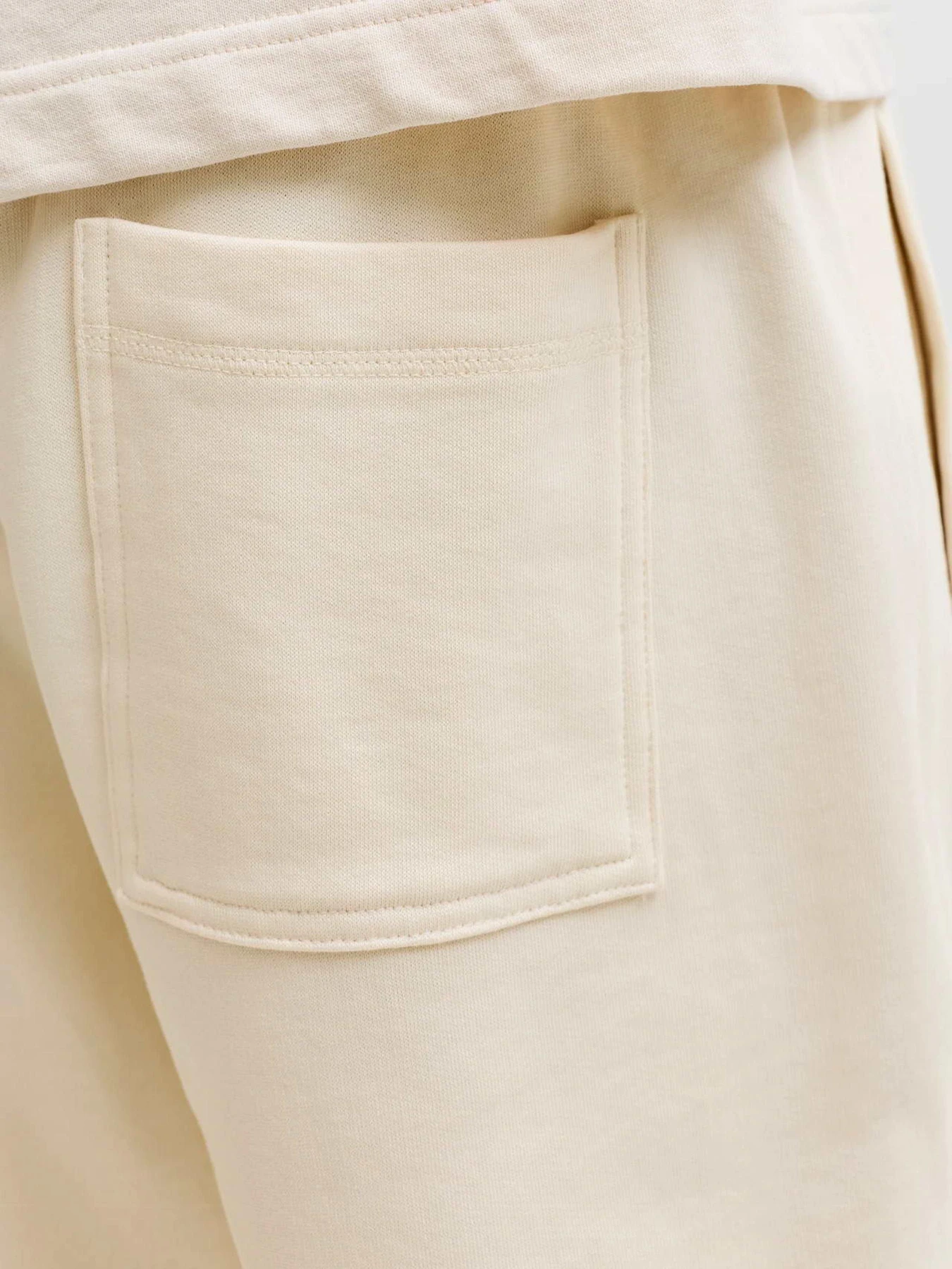 Шорты JACK & JONES KARL NORREBRO SWEAT SHORTS модель 12292565_Antique White Шорты JACK & JONES KARL NORREBRO SWEAT SHORTS модель 12292565_Antique White Фото