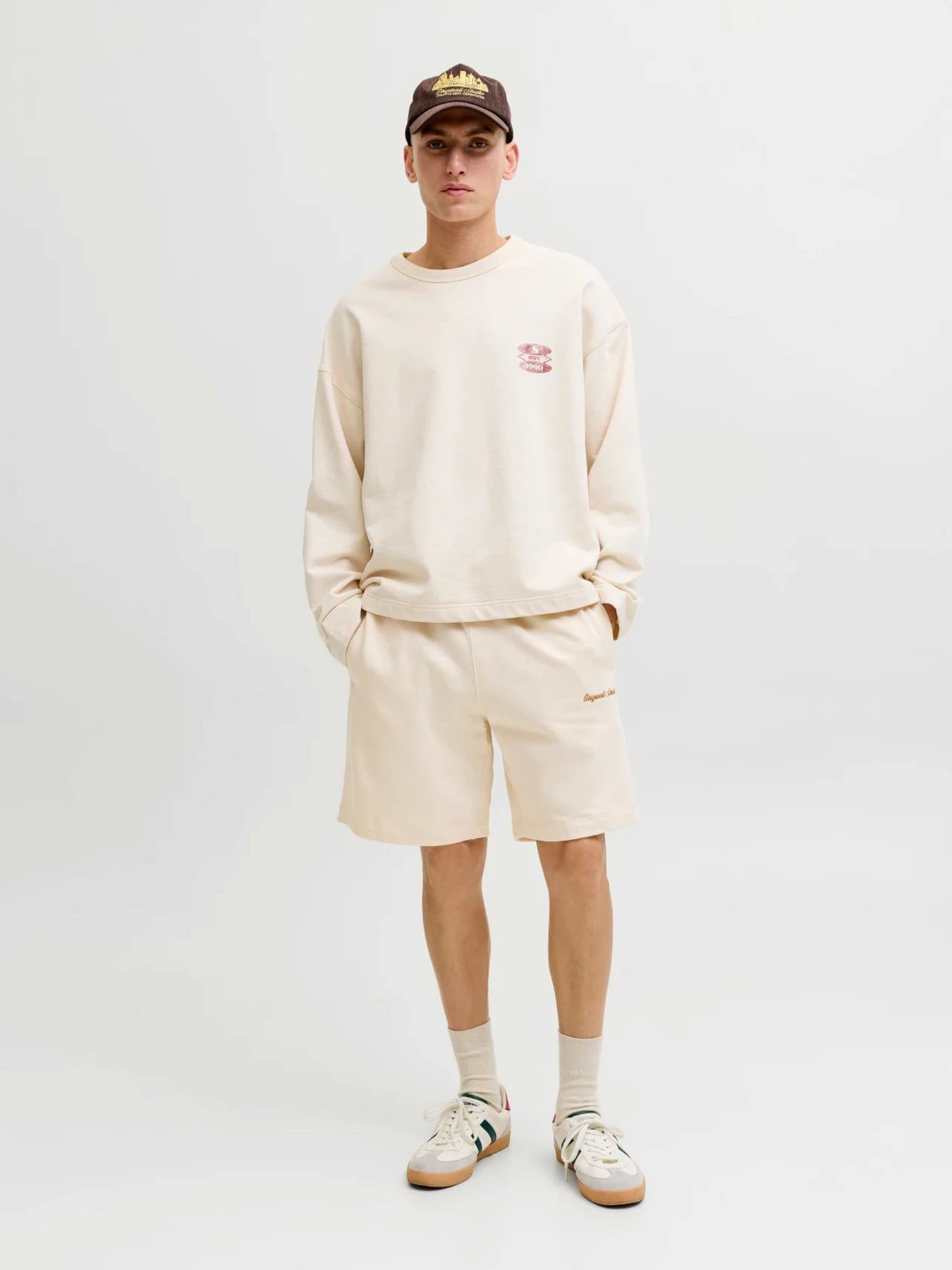 Шорты JACK & JONES KARL NORREBRO SWEAT SHORTS модель 12292565_Antique White Шорты JACK & JONES KARL NORREBRO SWEAT SHORTS модель 12292565_Antique White Фото