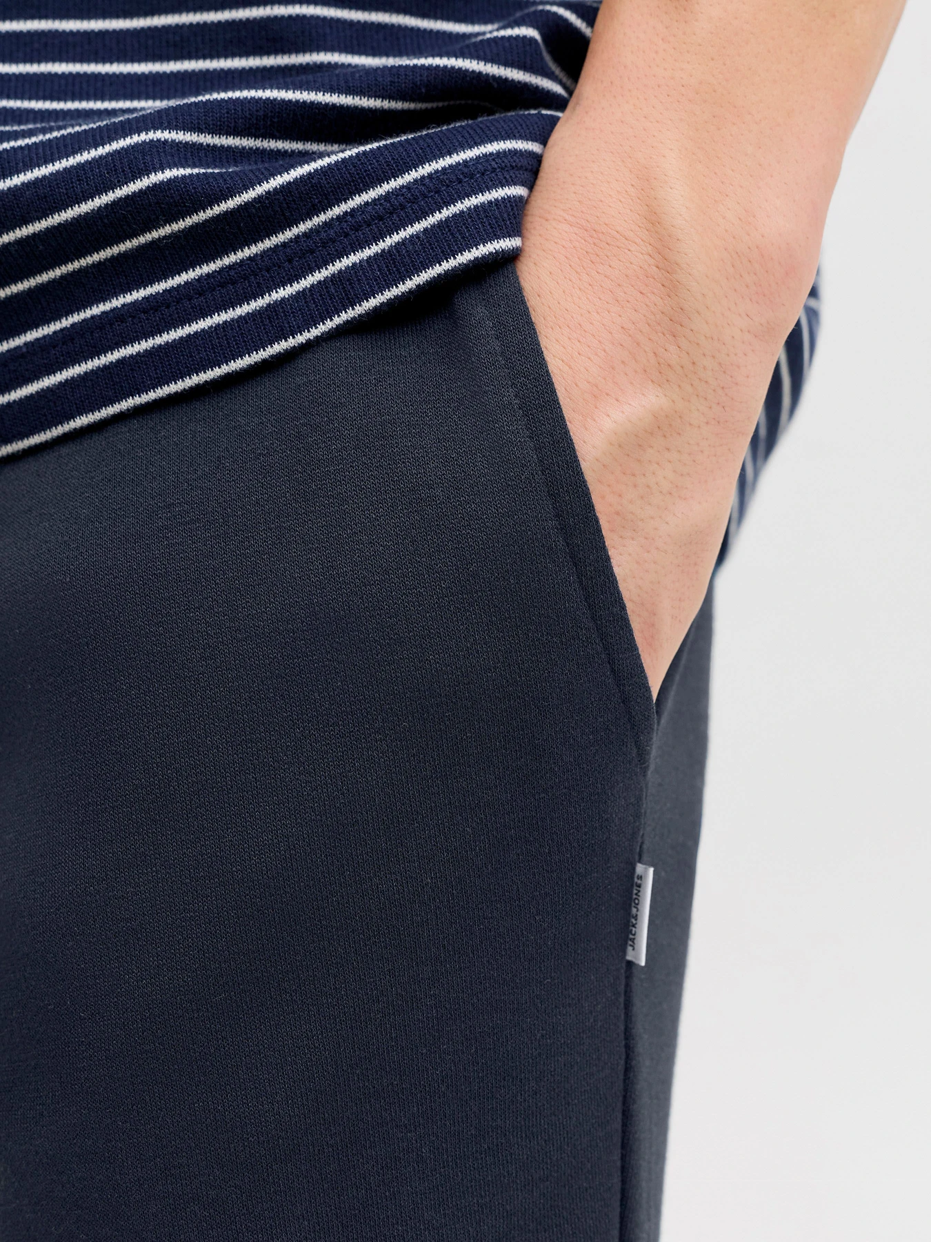 Шорты JACK & JONES GORDON BRADLEY SWEAT SHORTS модель 12249285_Navy Blazer Шорты JACK & JONES GORDON BRADLEY SWEAT SHORTS модель 12249285_Navy Blazer Фото