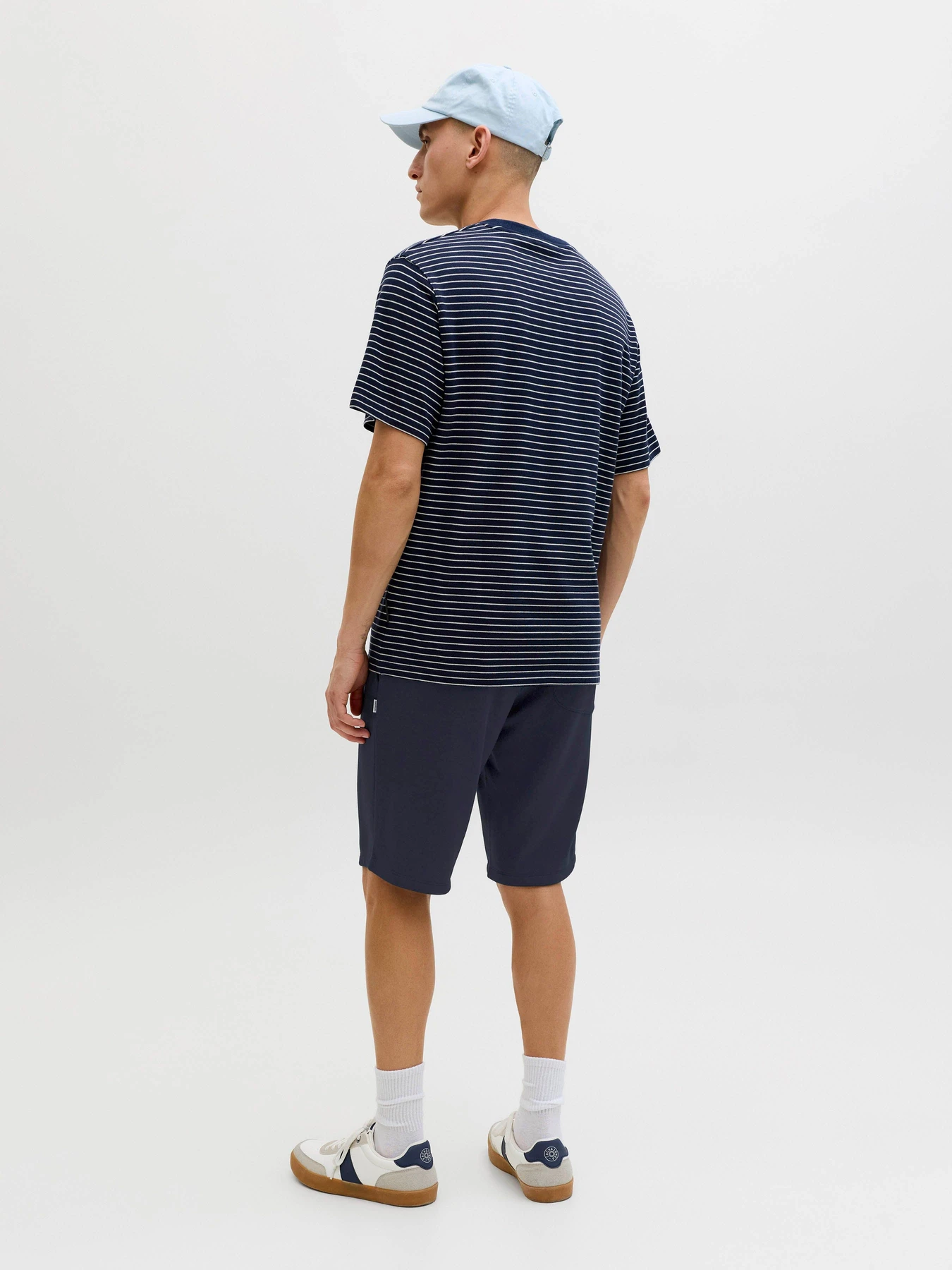 Шорты JACK & JONES GORDON BRADLEY SWEAT SHORTS модель 12249285_Navy Blazer Шорты JACK & JONES GORDON BRADLEY SWEAT SHORTS модель 12249285_Navy Blazer Фото