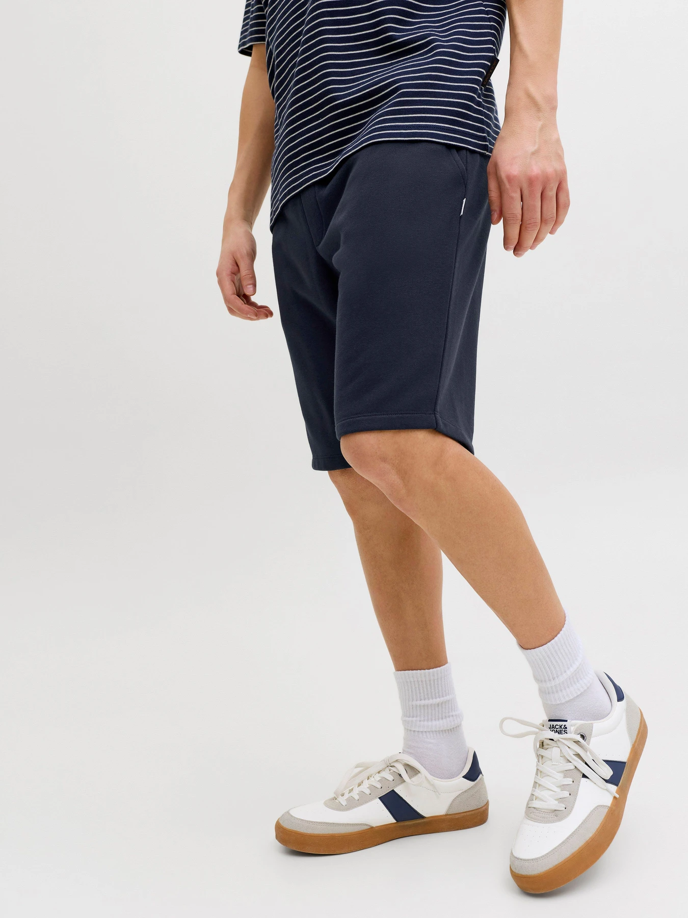 Шорты JACK & JONES GORDON BRADLEY SWEAT SHORTS модель 12249285_Navy Blazer Шорты JACK & JONES GORDON BRADLEY SWEAT SHORTS модель 12249285_Navy Blazer Фото