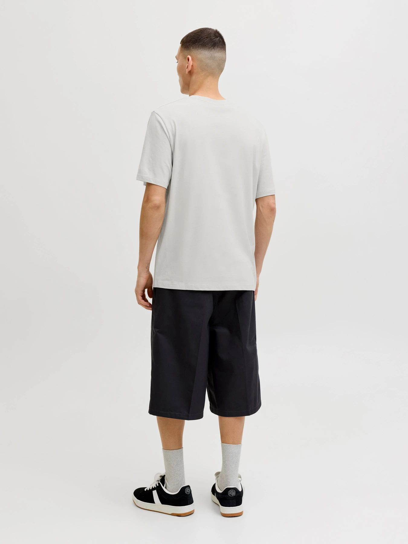 Футболки і поло JACK & JONES INDIANA TEE модель 12288112_Glacier Gray Фото