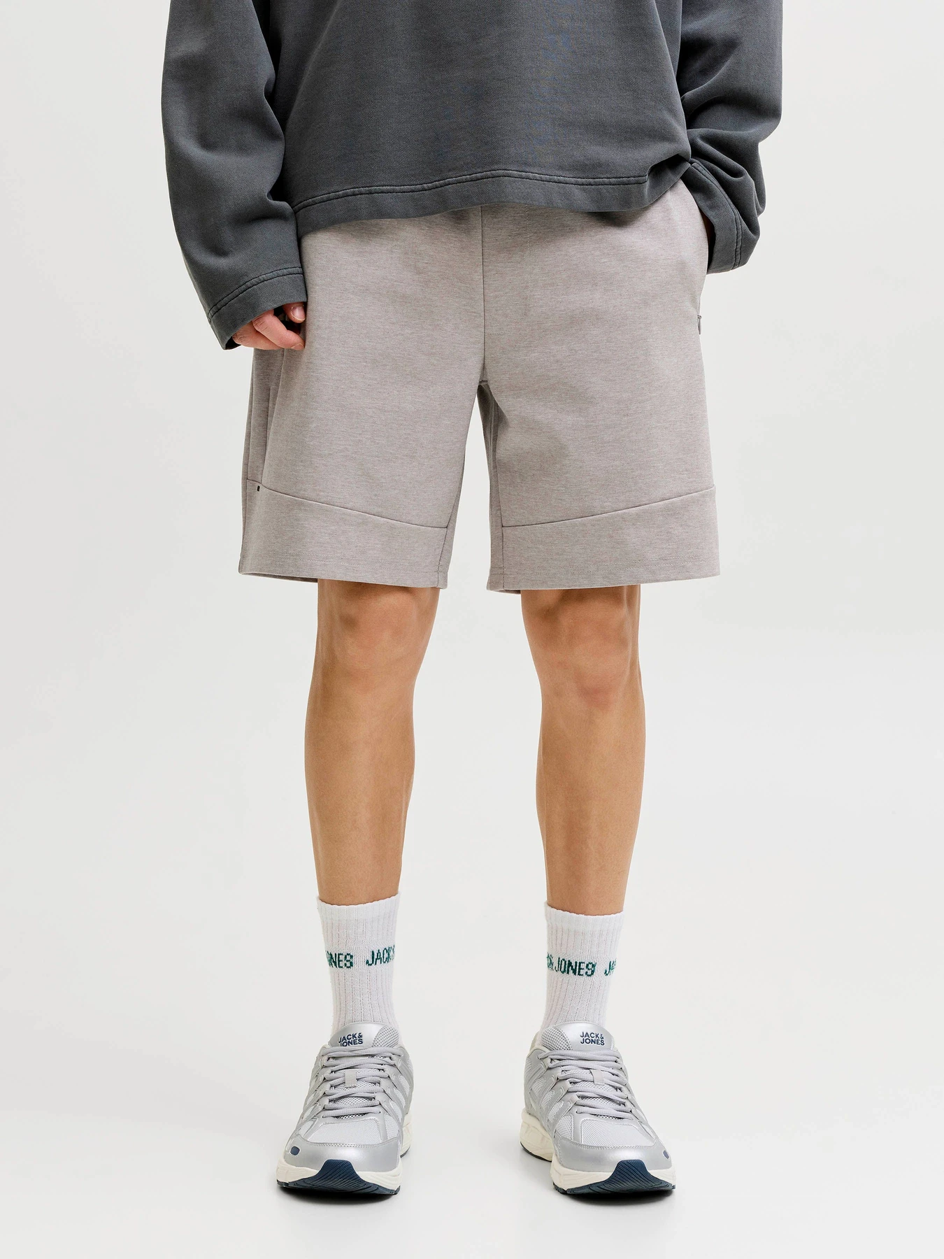 Шорти JACK & JONES GORDON BASE SWEAT SHORTS модель 12288632_Light Grey Melange Фото