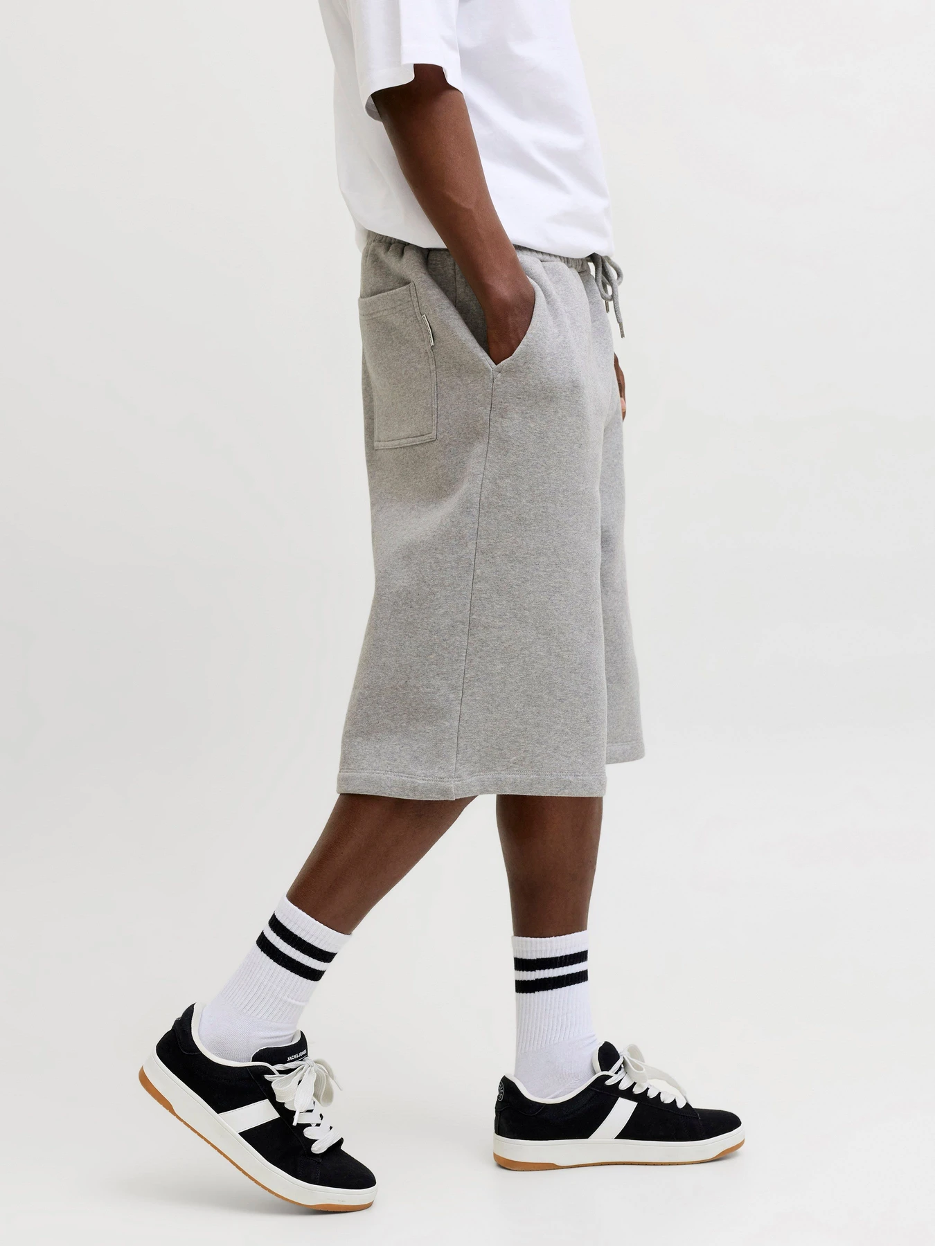 Шорты JACK & JONES OWEN FALLS SWEAT SHORTS модель 12292973_Light Grey Melange Шорты JACK & JONES OWEN FALLS SWEAT SHORTS модель 12292973_Light Grey Melange Фото