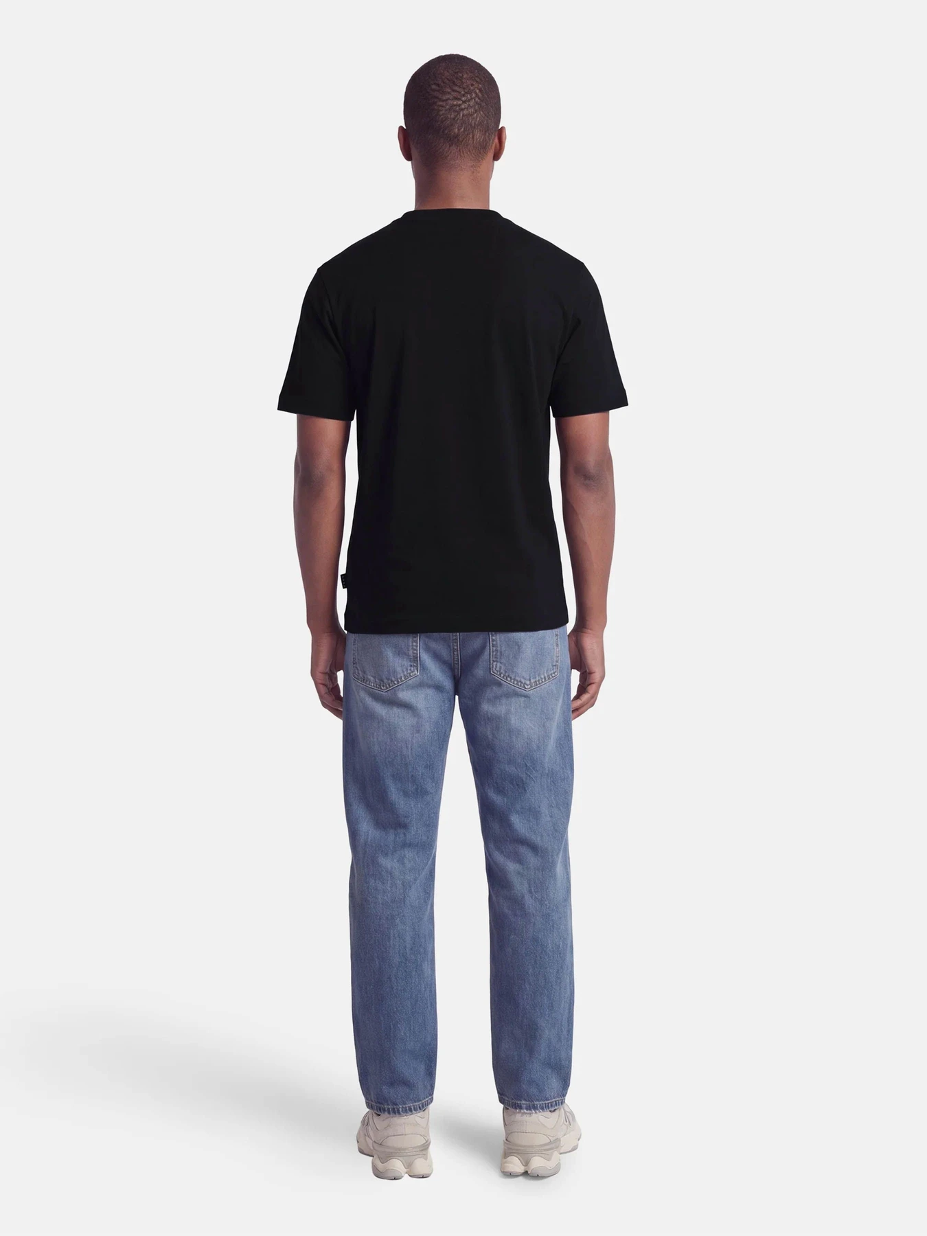 Футболки и поло JACK & JONES FUSION BADGE POCKET TEE модель 12295017_Black Футболки и поло JACK & JONES FUSION BADGE POCKET TEE модель 12295017_Black Фото