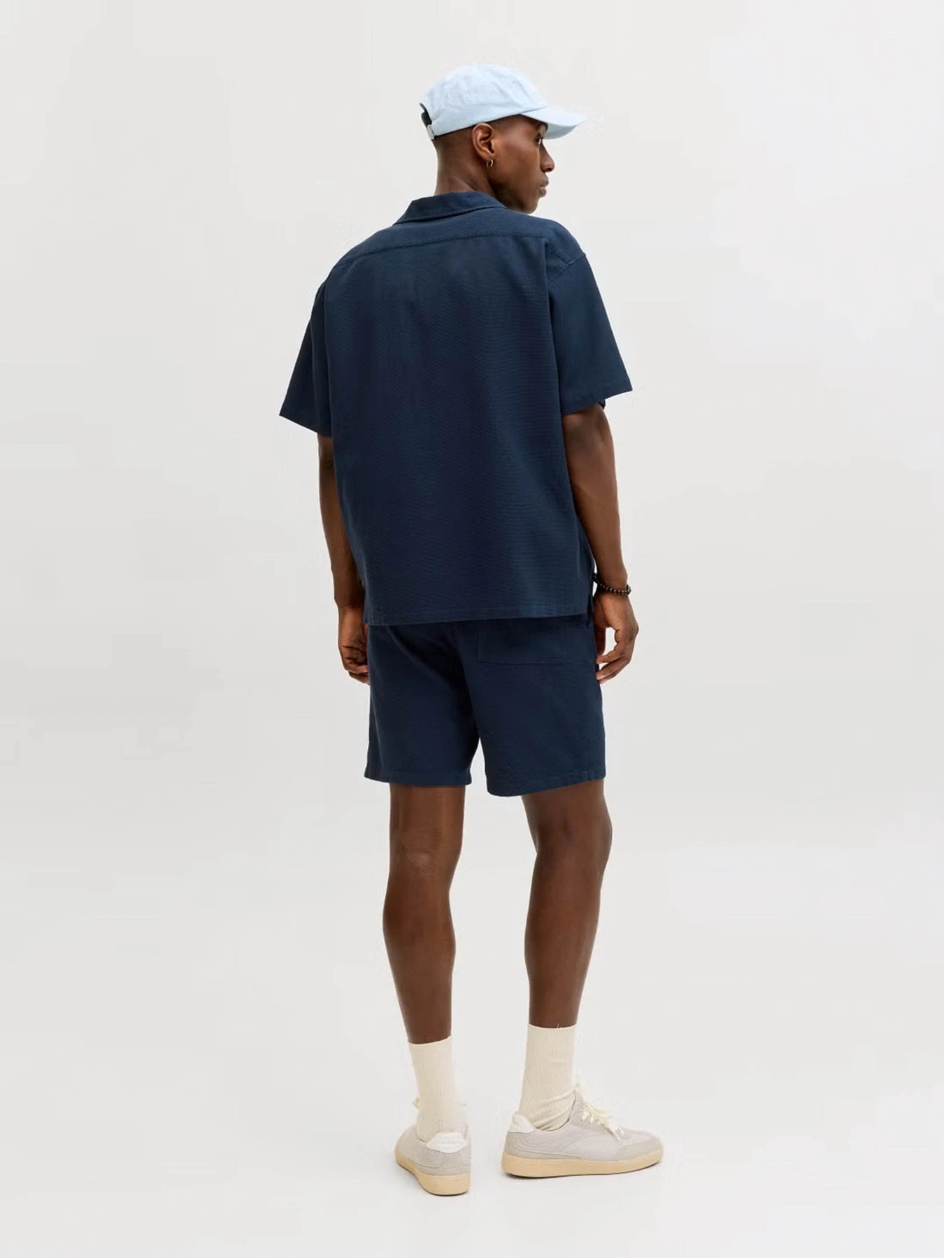 Рубашки JACK & JONES GLOBAL WAFFLE RESORT SHIRT модель 12295551_Navy Blazer Рубашки JACK & JONES GLOBAL WAFFLE RESORT SHIRT модель 12295551_Navy Blazer Фото