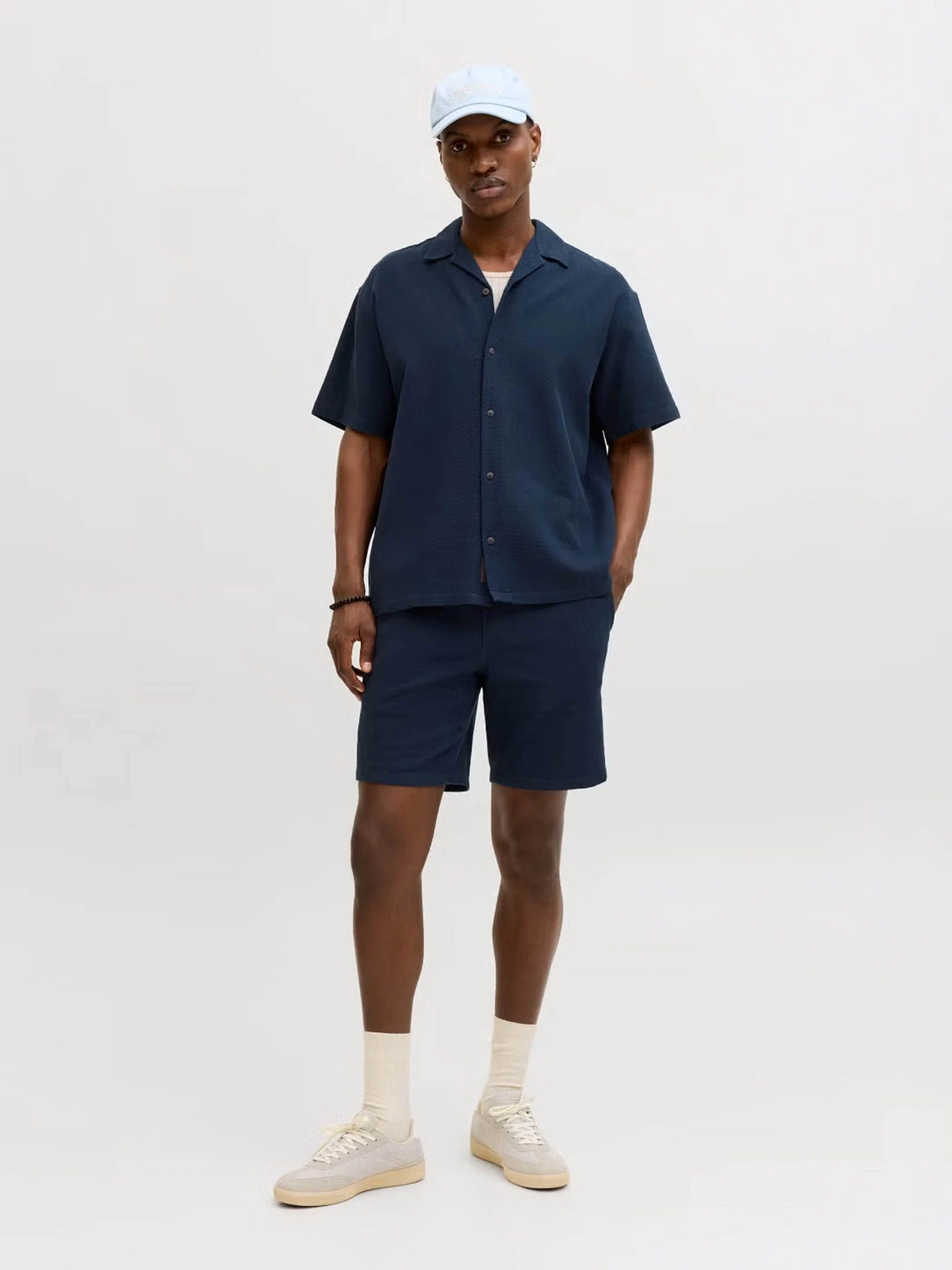 Рубашки JACK & JONES GLOBAL WAFFLE RESORT SHIRT модель 12295551_Navy Blazer Рубашки JACK & JONES GLOBAL WAFFLE RESORT SHIRT модель 12295551_Navy Blazer Фото